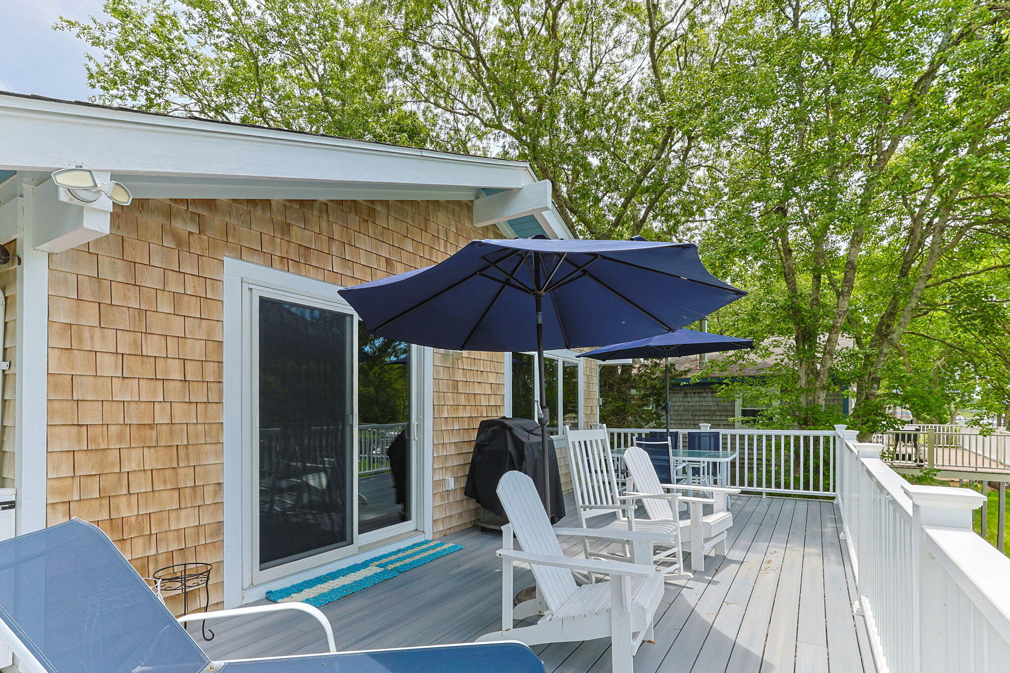 133 Edgewater Drive W Property Photo 20