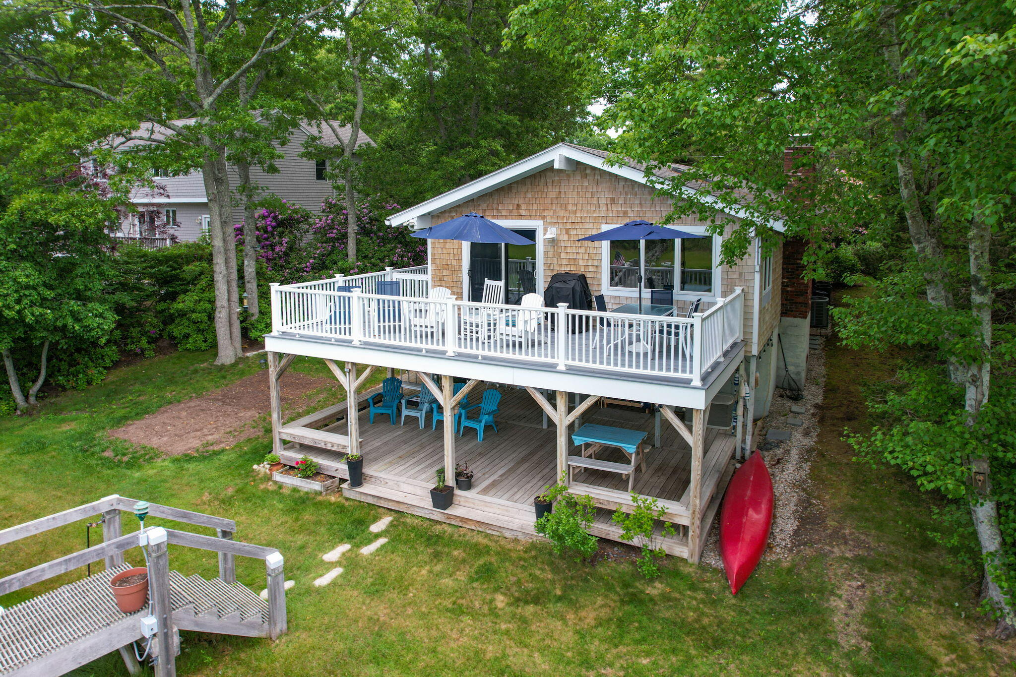 133 Edgewater Drive W Property Photo 44