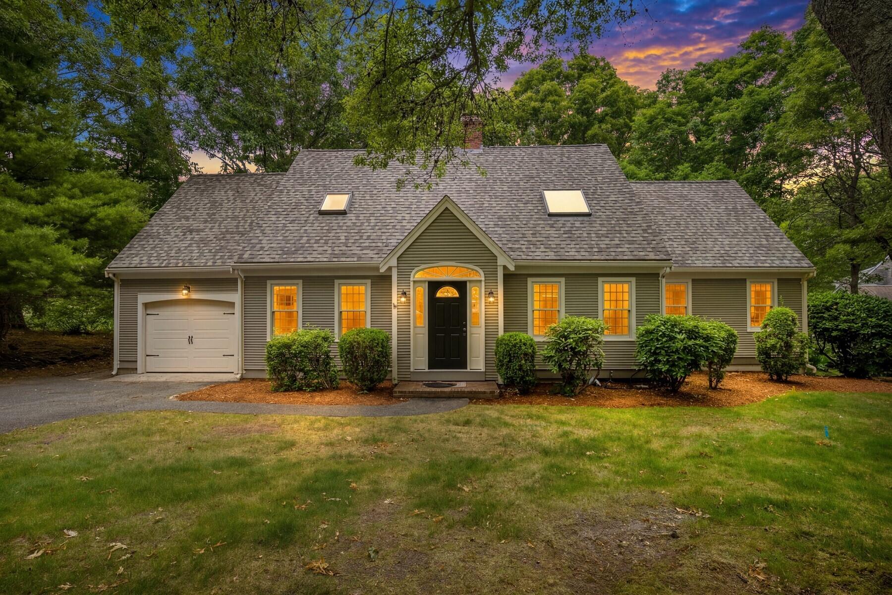 30 Currycomb Circle Property Photo 1