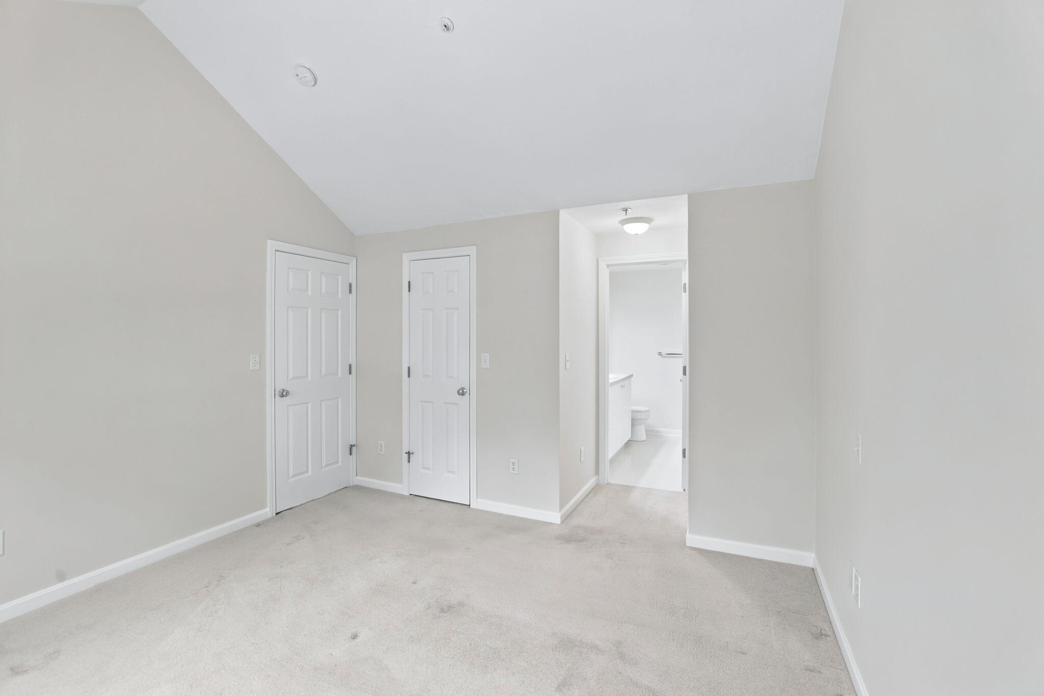 4 Wildflower Lane Unit 4 Property Photo 18