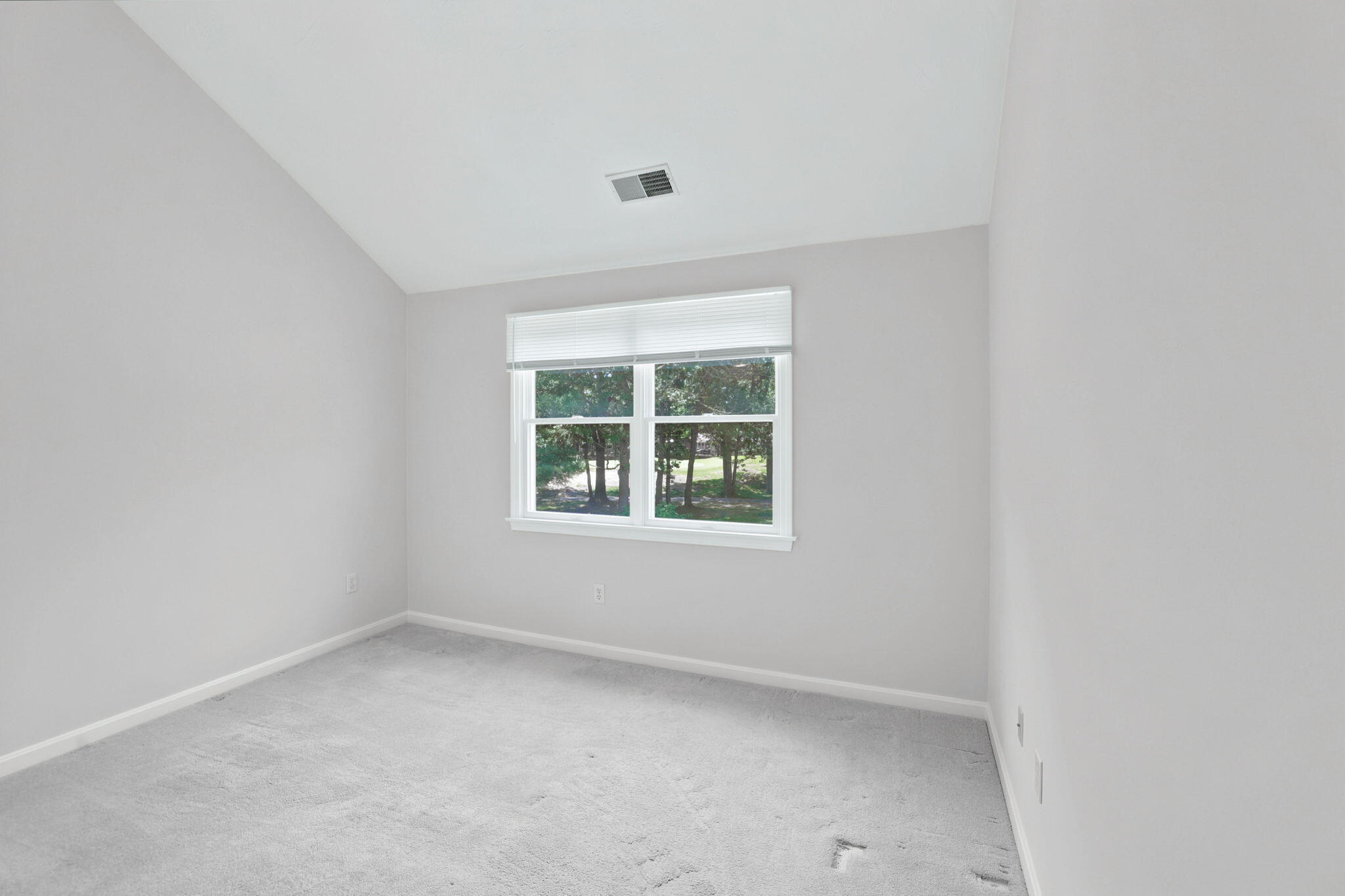 4 Wildflower Lane Unit 4 Property Photo 20