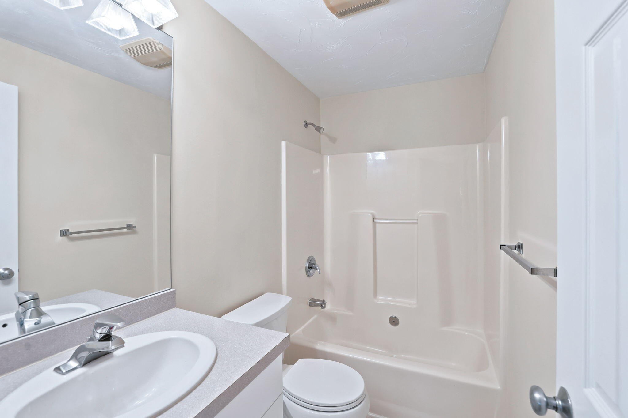 4 Wildflower Lane Unit 4 Property Photo 26