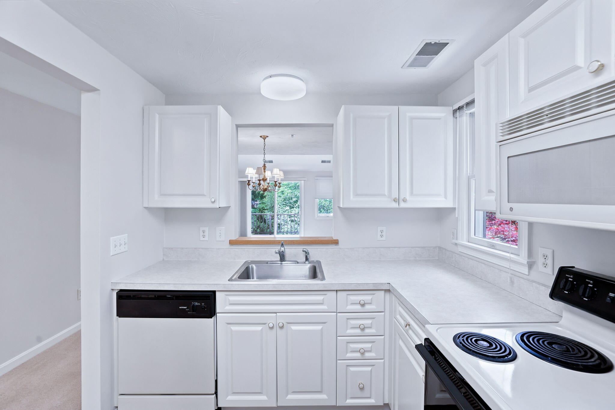 4 Wildflower Lane Unit 4 Property Photo 29