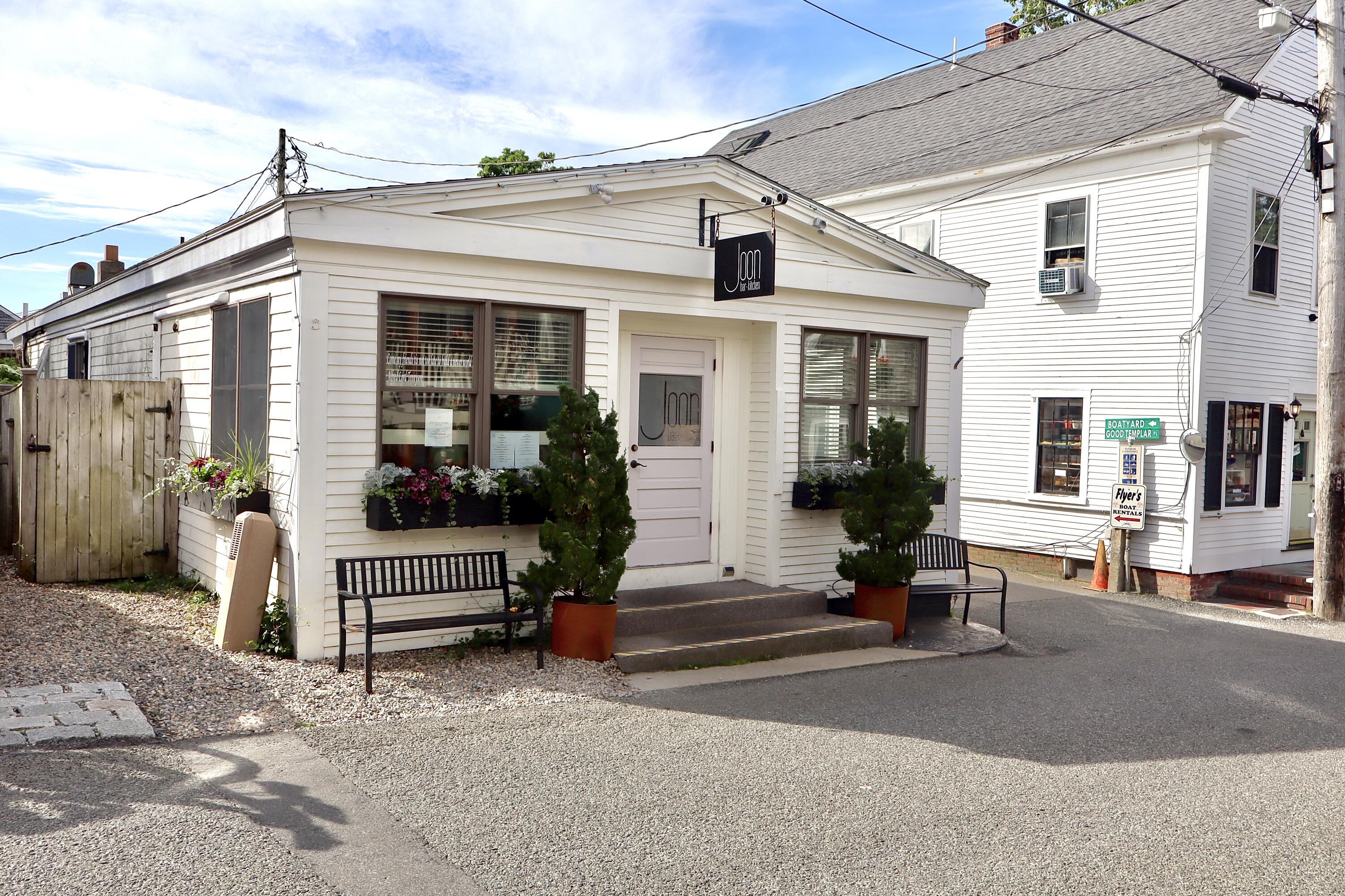 133 Commercial Street Property Photo 1