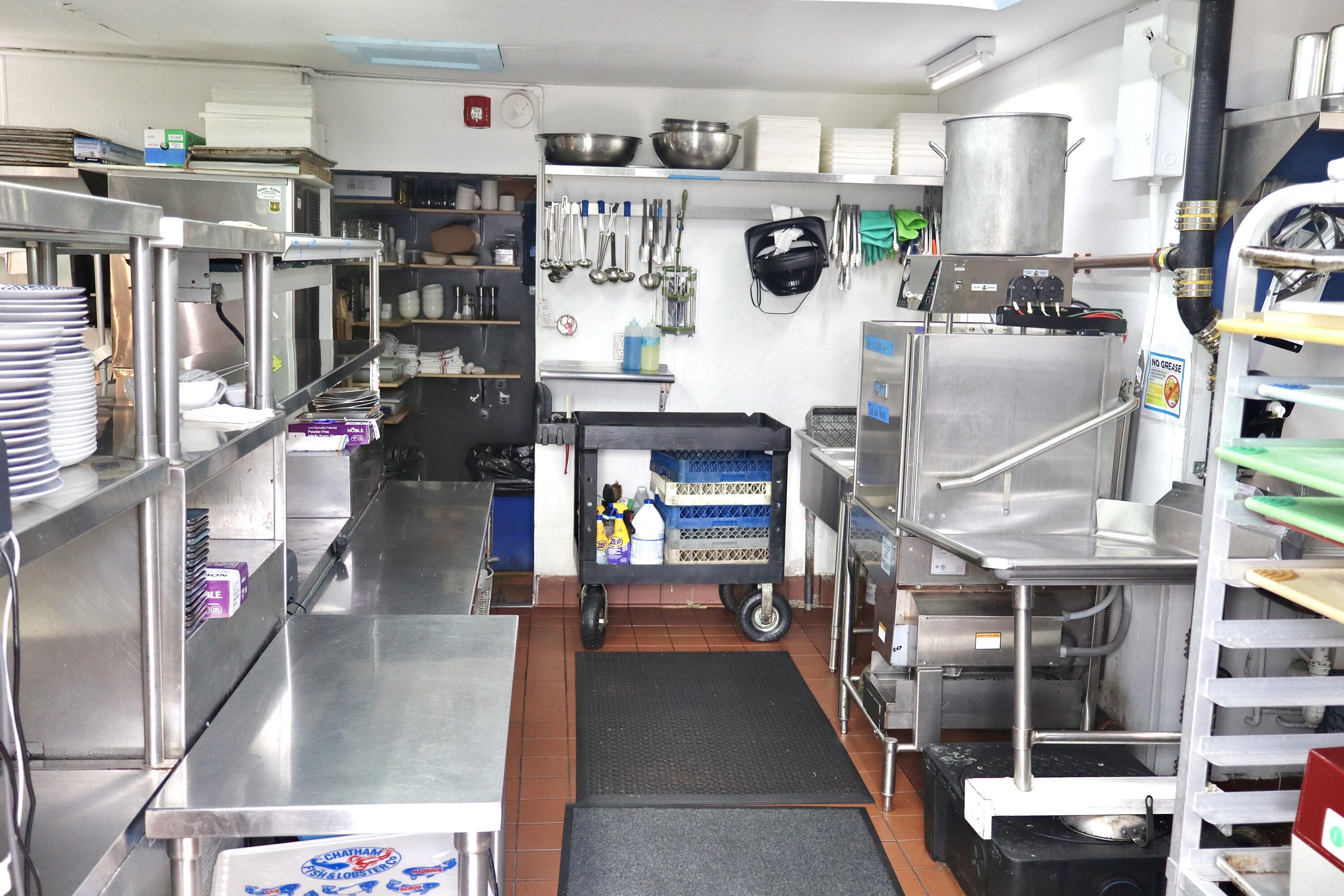 133 Commercial Street Property Photo 27