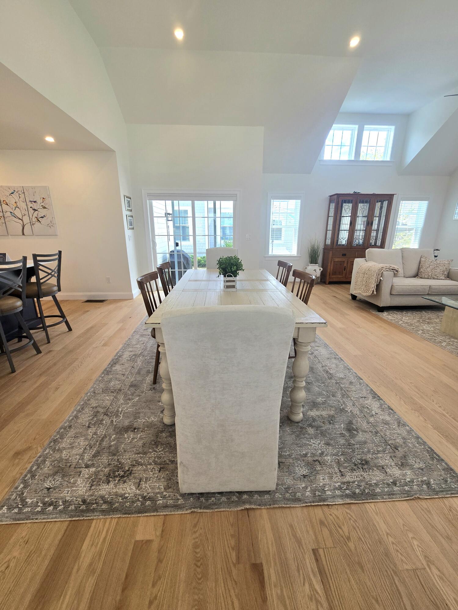 77 Cobblestone Circle Property Photo 8