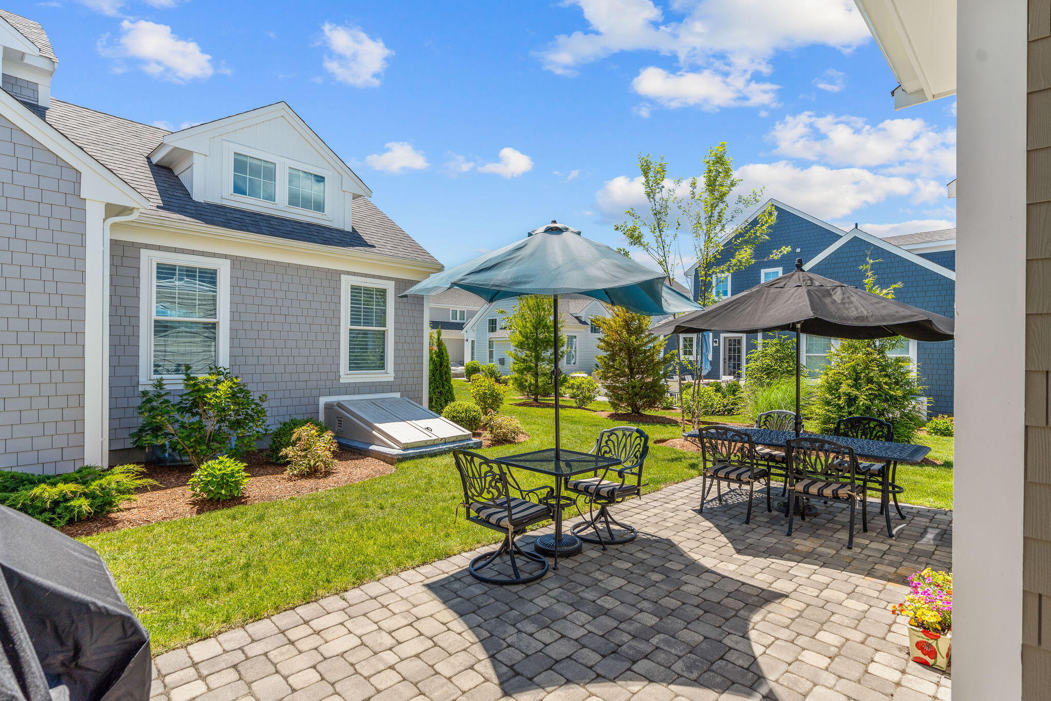 77 Cobblestone Circle Property Photo 9