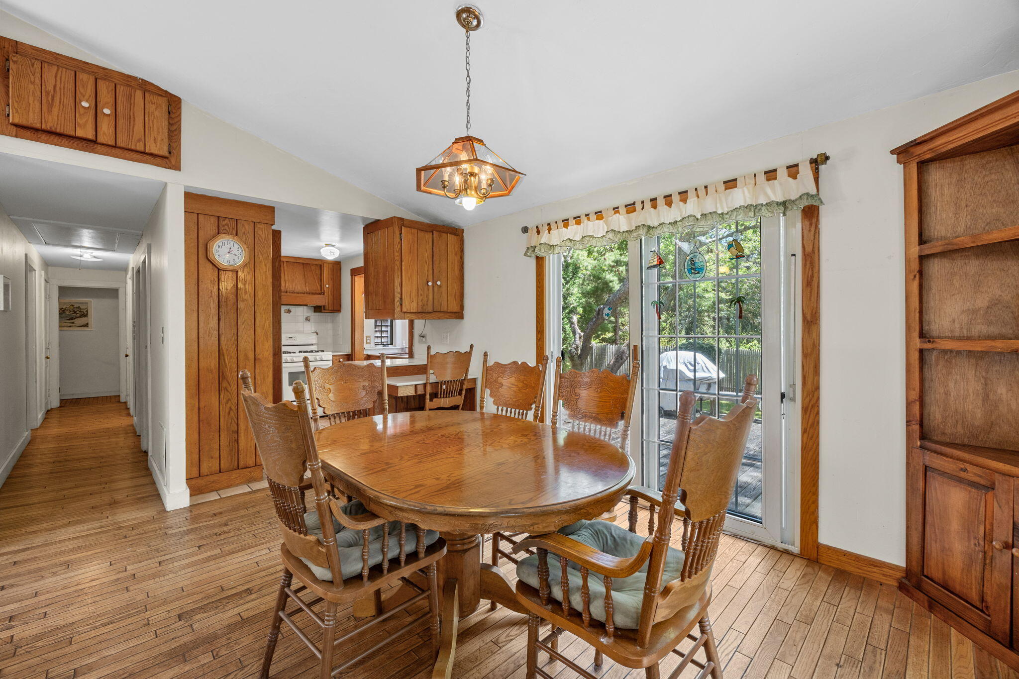 166 James Circle Property Photo 17