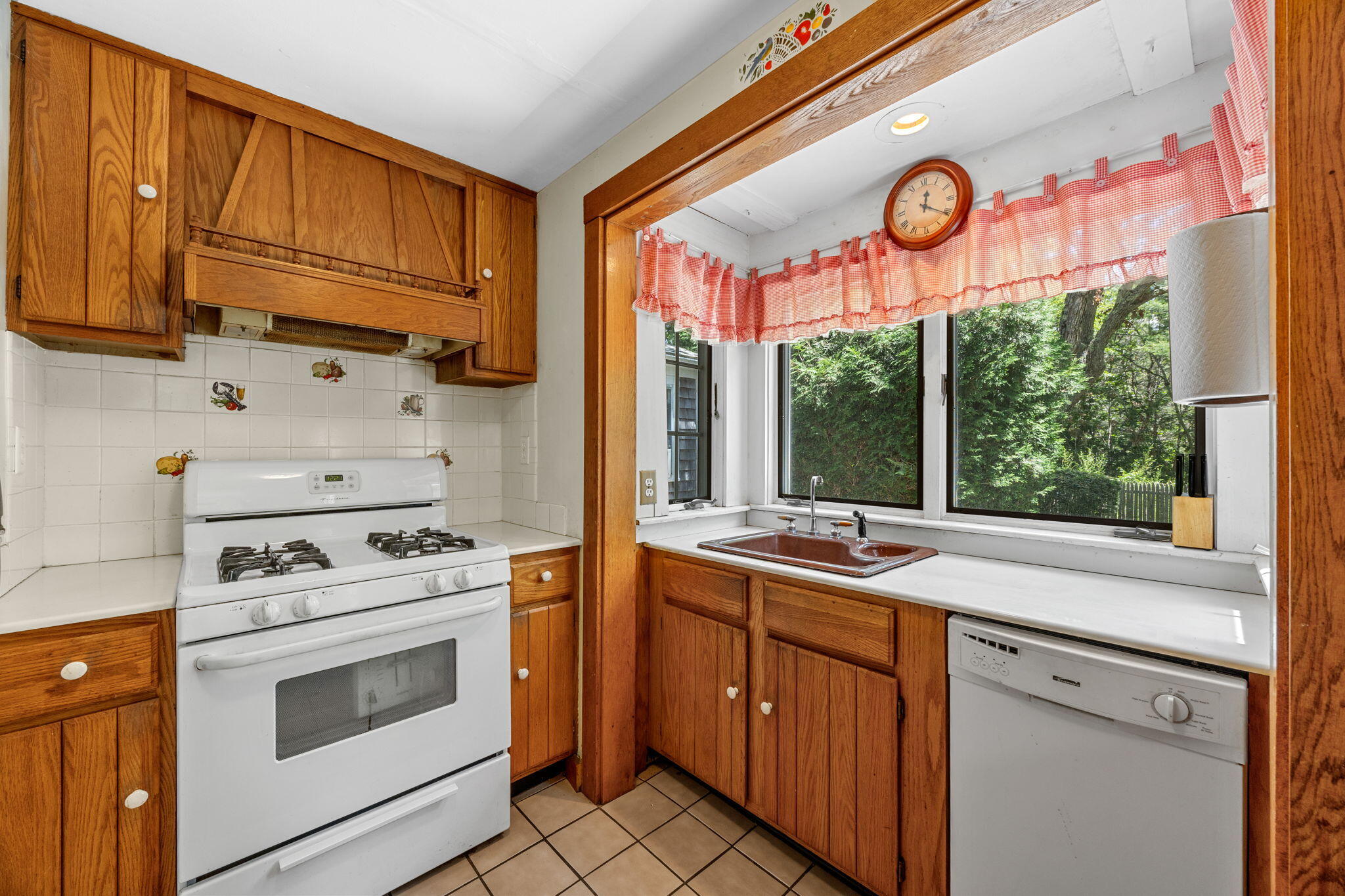 166 James Circle Property Photo 19