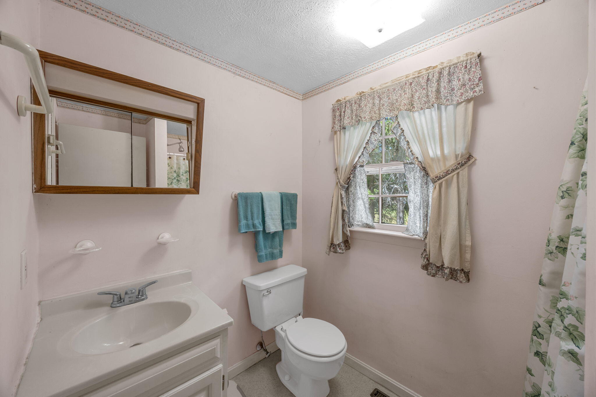 166 James Circle Property Photo 29