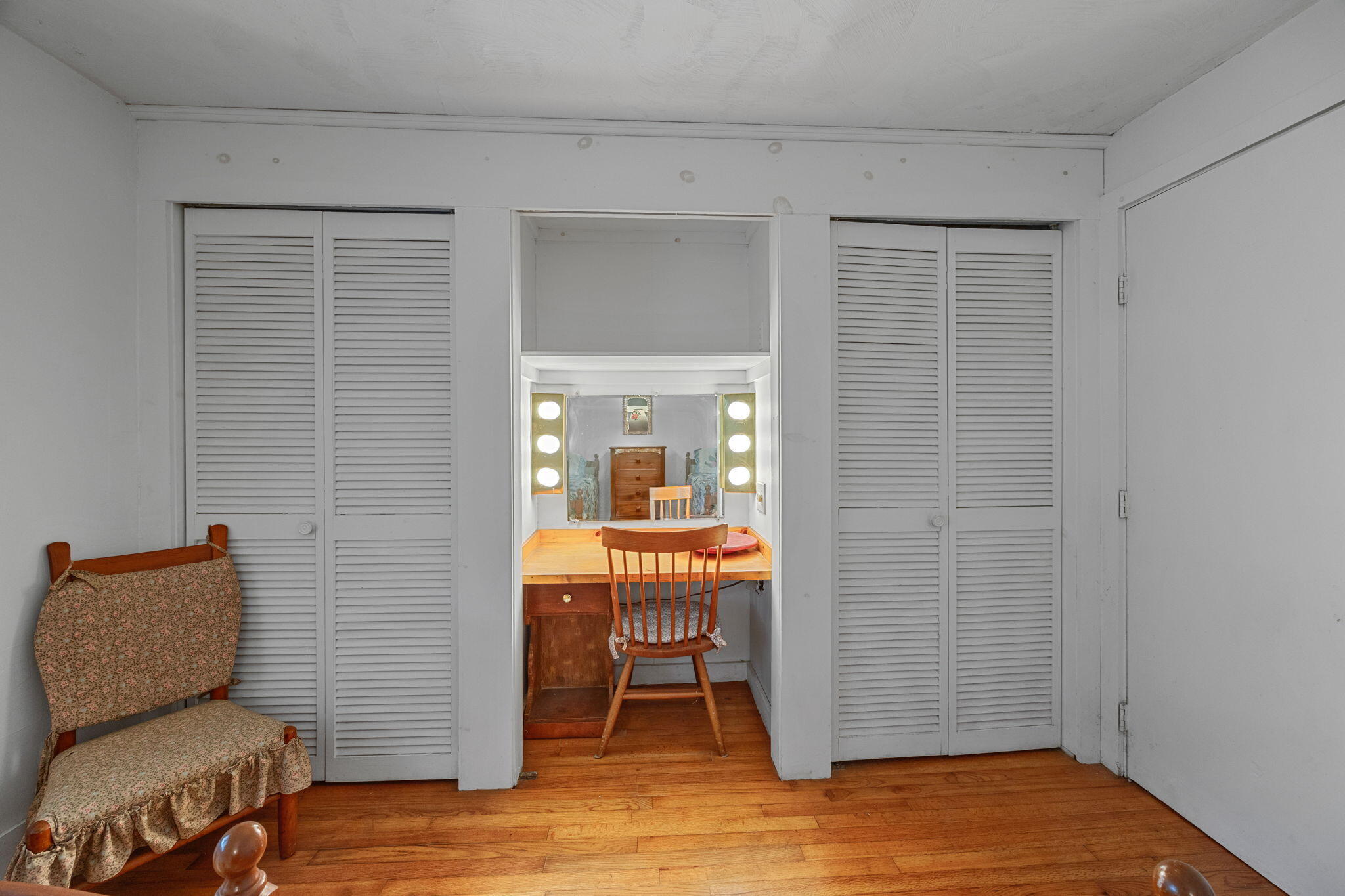 166 James Circle Property Photo 37