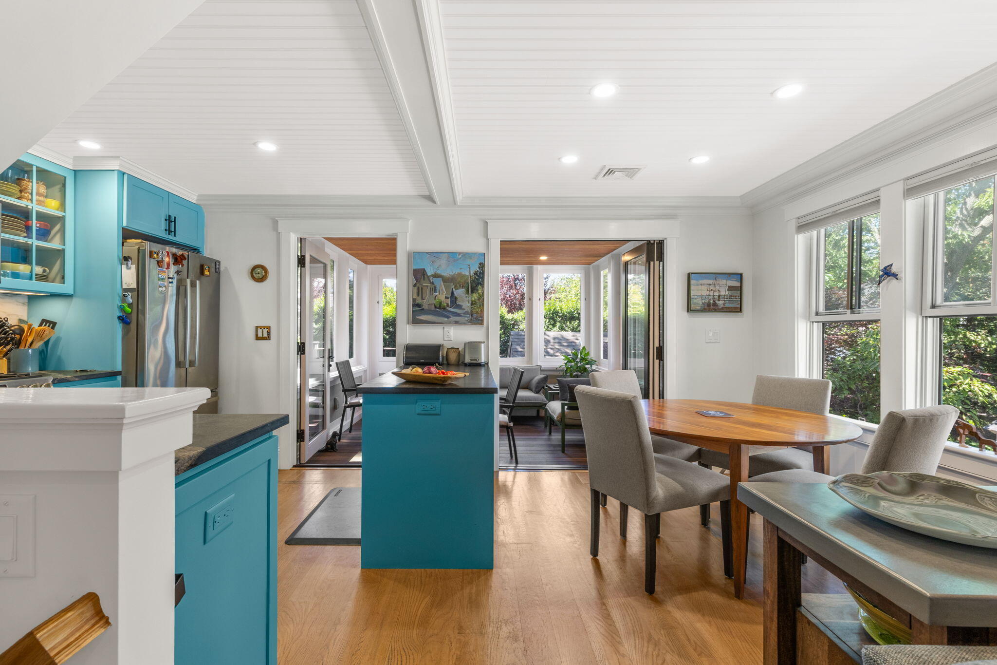 24 Cottage Street Property Photo 9