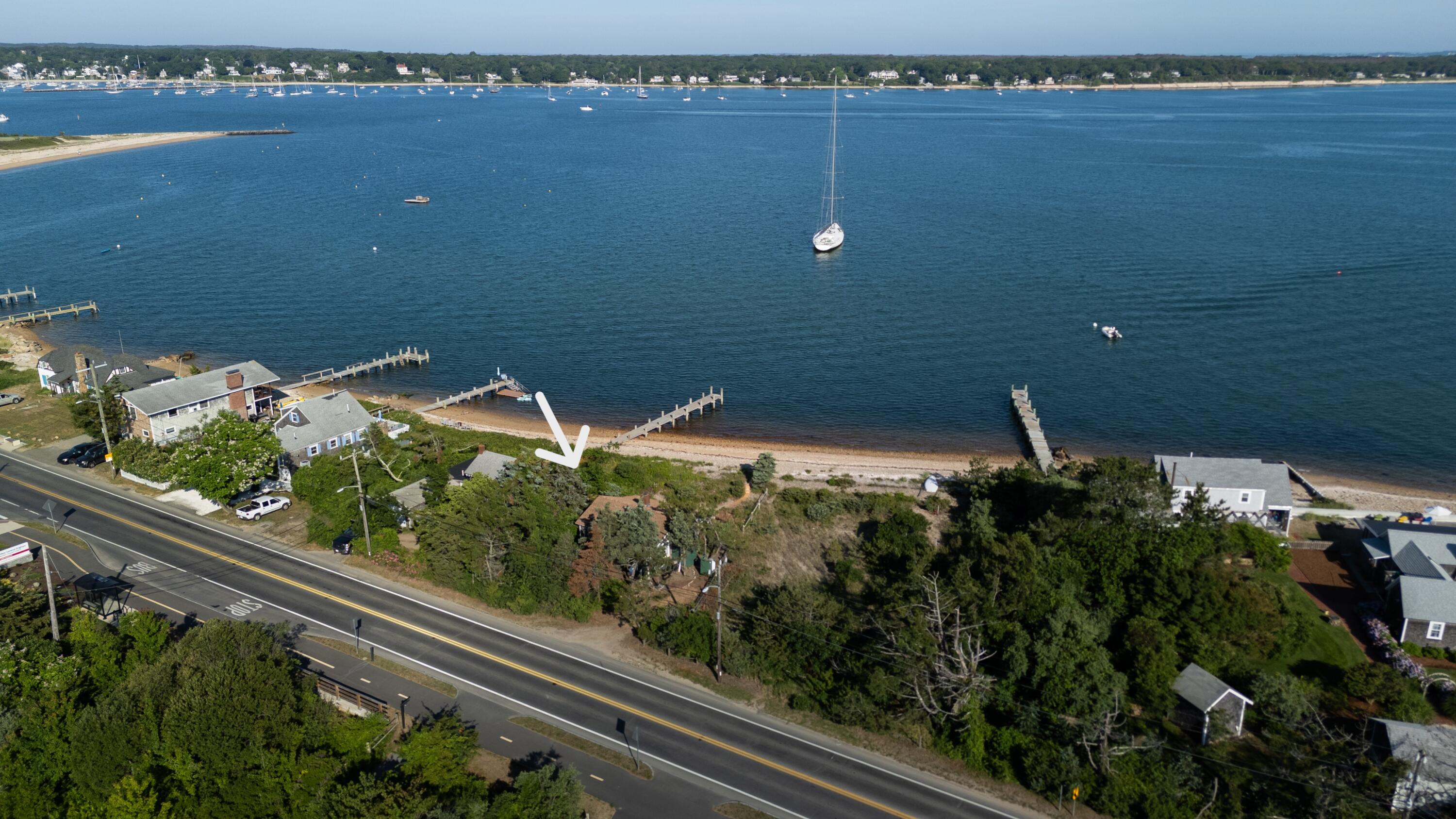 11 Beach Road Property Photo 1