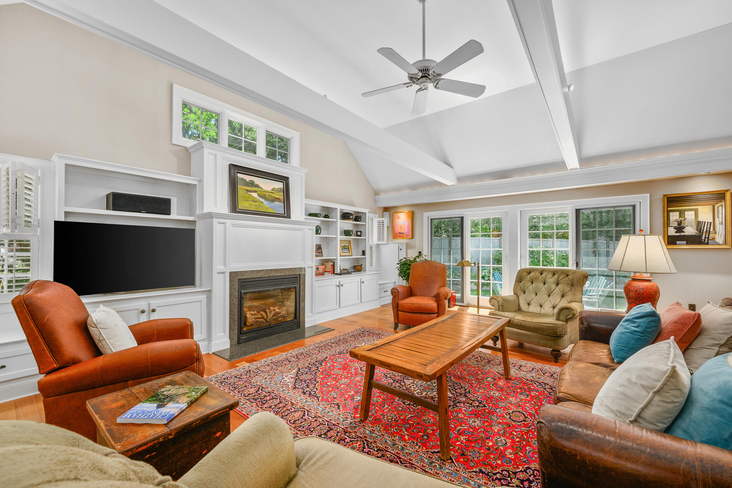 88 Indian Hill Road N Property Photo 10