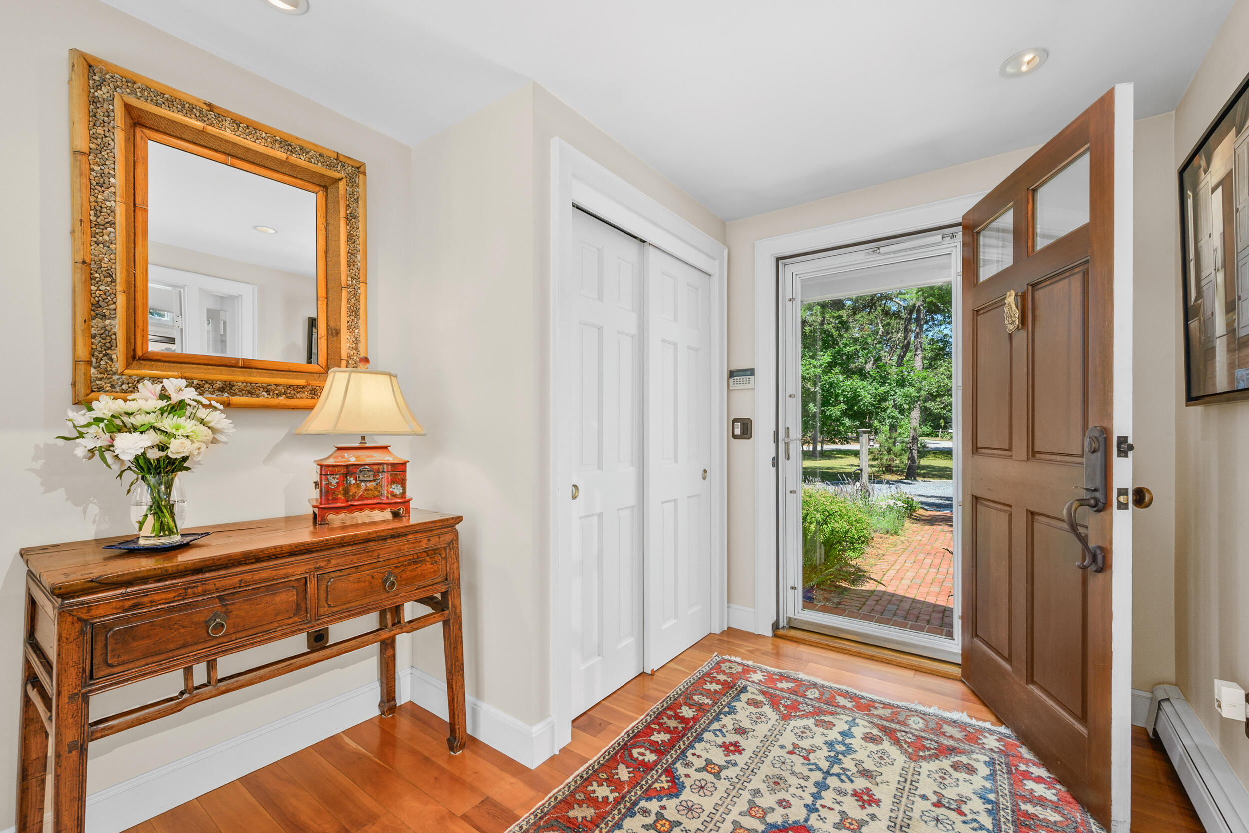 88 Indian Hill Road N Property Photo 13