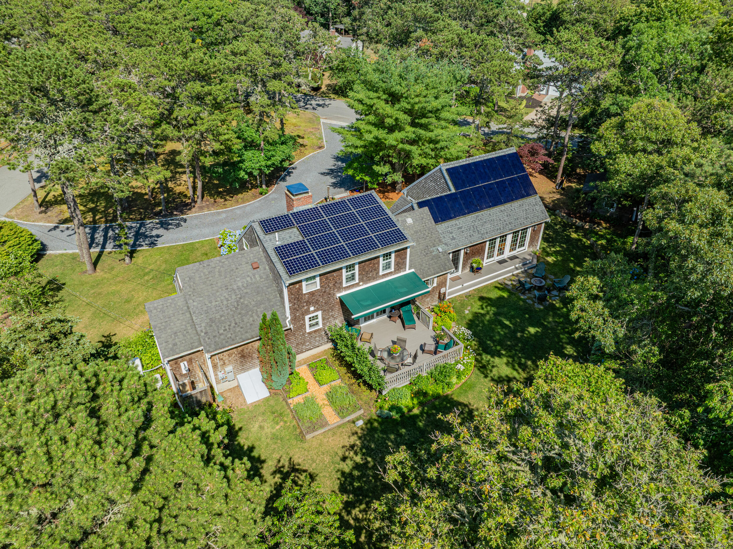 88 Indian Hill Road N Property Photo 48