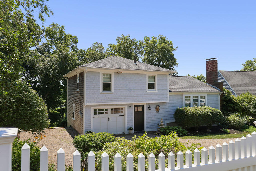 20 Burg Avenue Property Photo 1