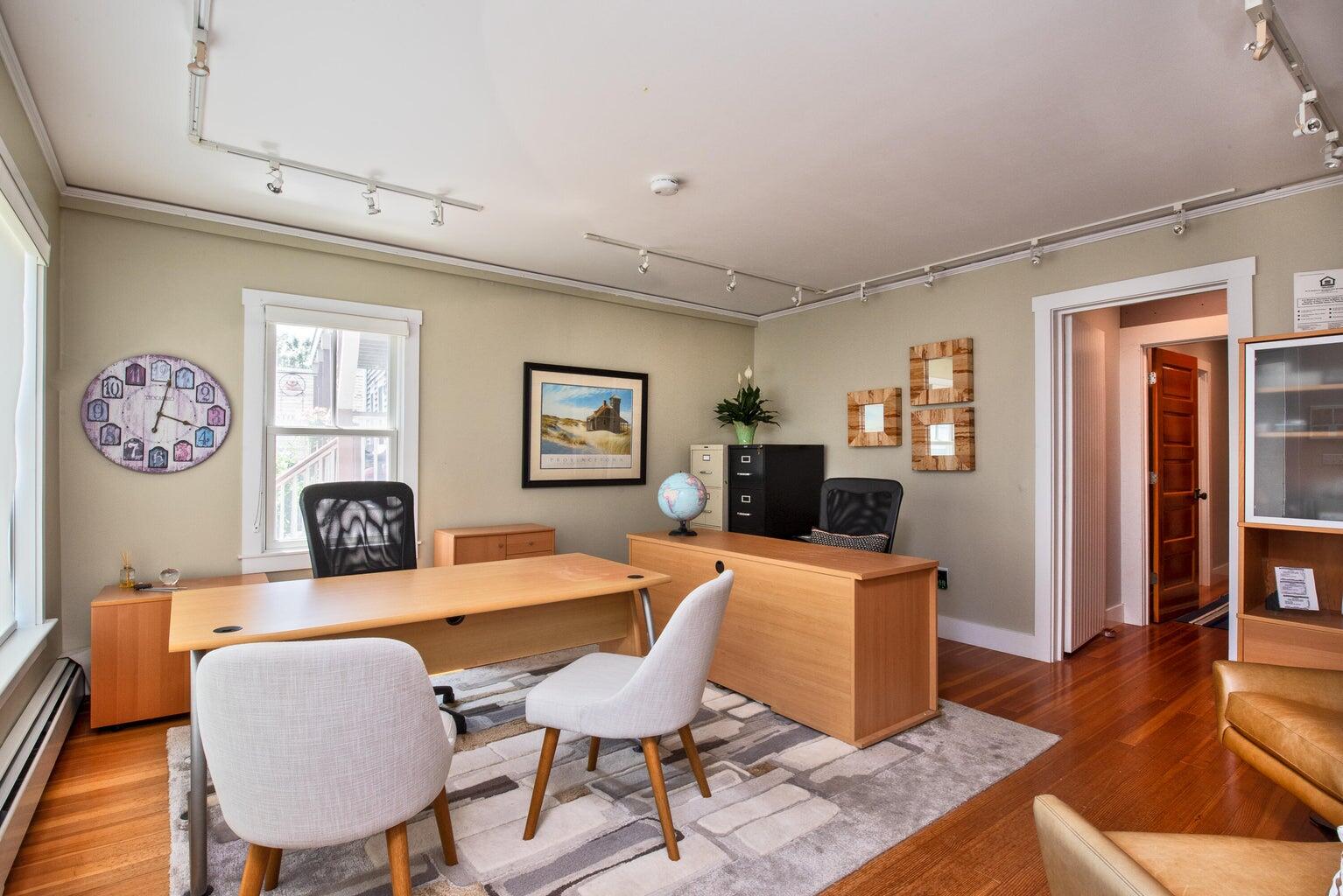 134 Commercial Street Property Photo 3