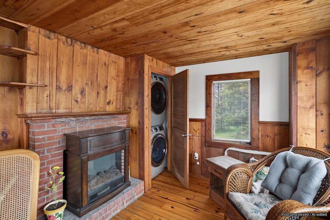426 Grand Avenue Property Photo 12