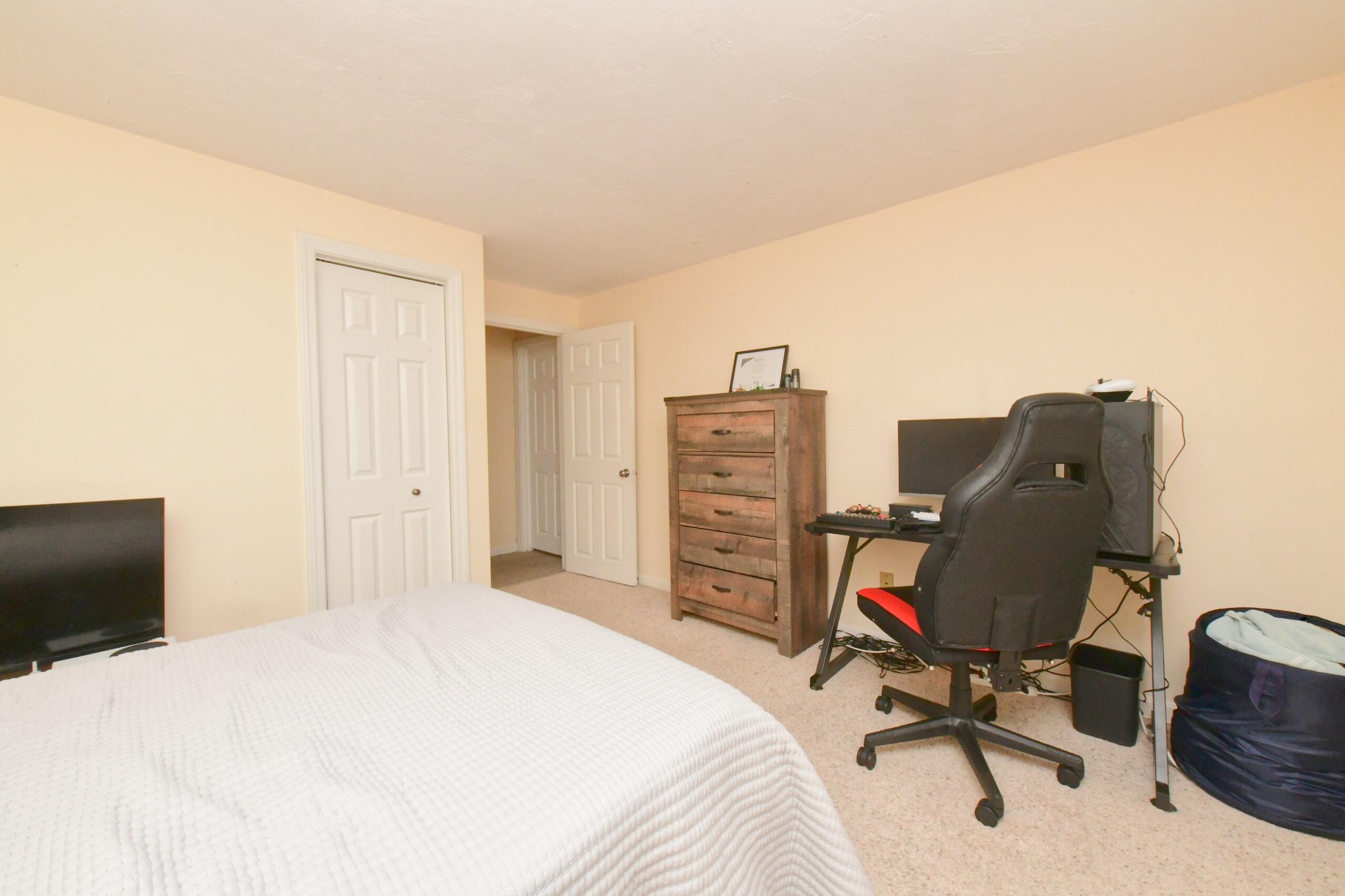 3b Village Green Drive Property Photo 27