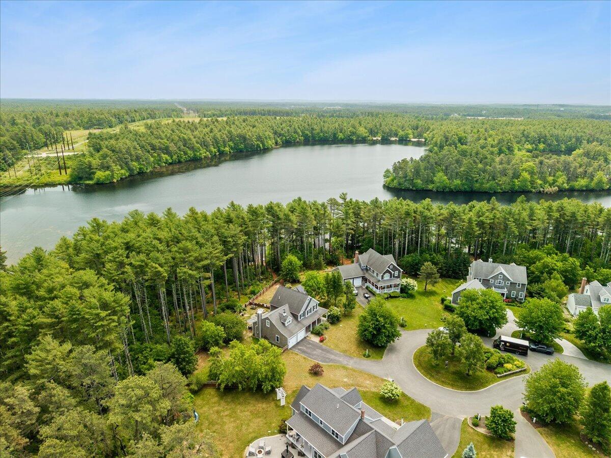 22 Red Pine Lane Property Photo 16