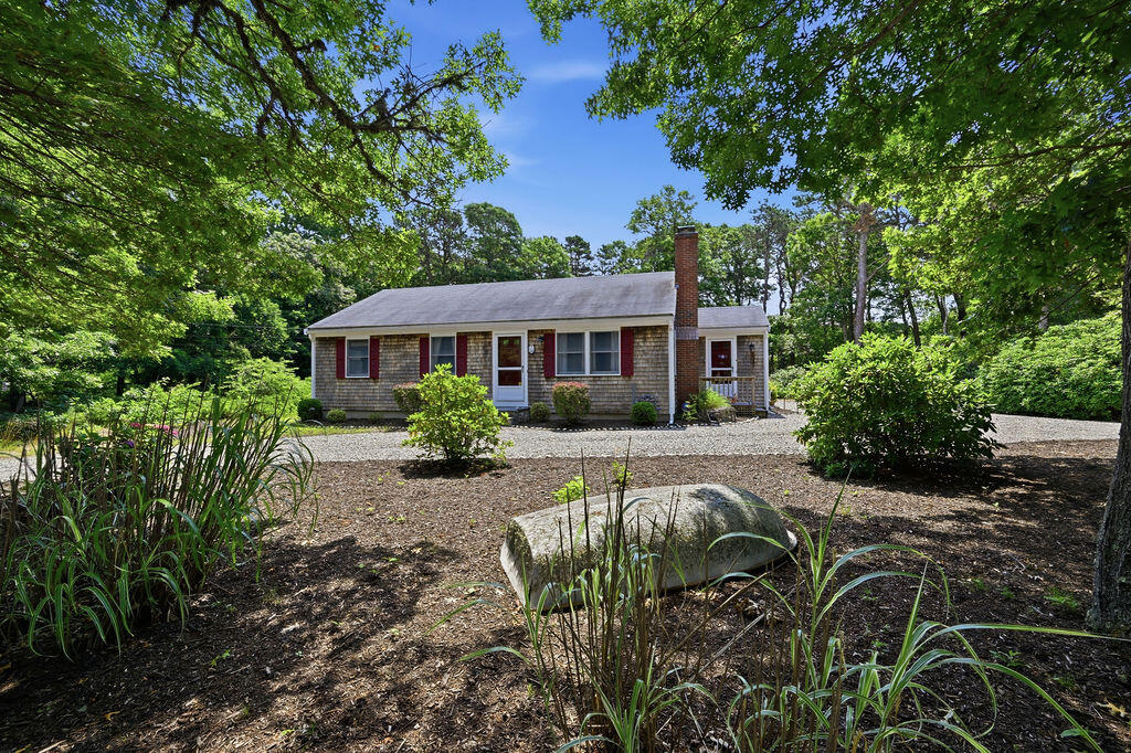10 Circle Drive Property Photo 1