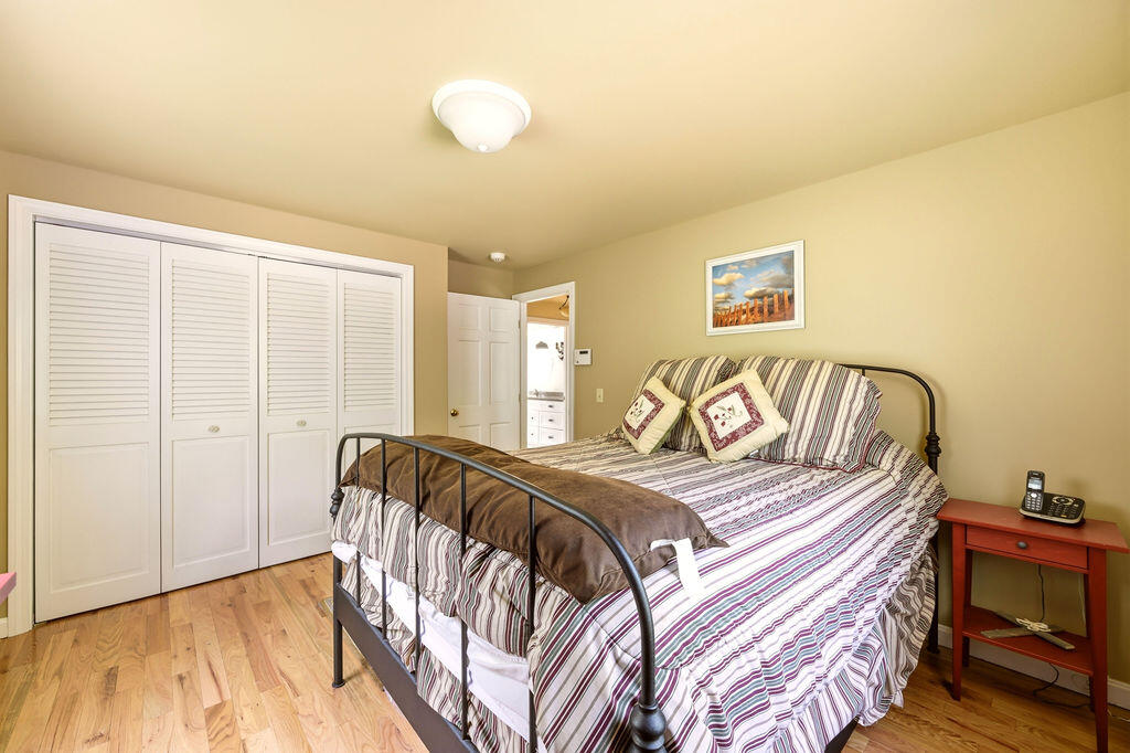 10 Circle Drive Property Photo 15