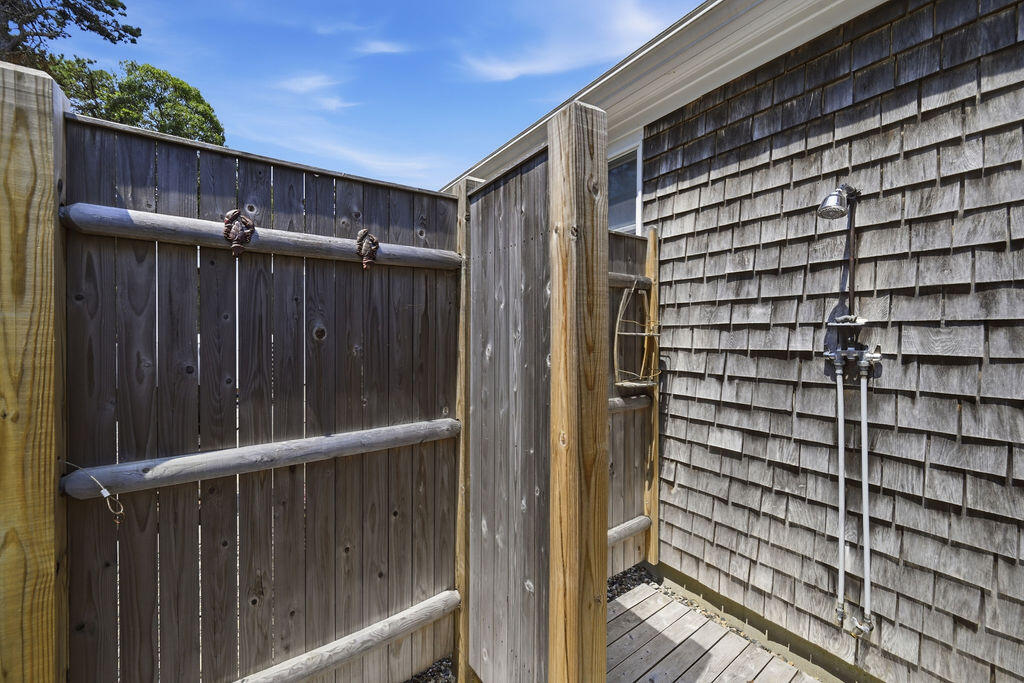 10 Circle Drive Property Photo 34