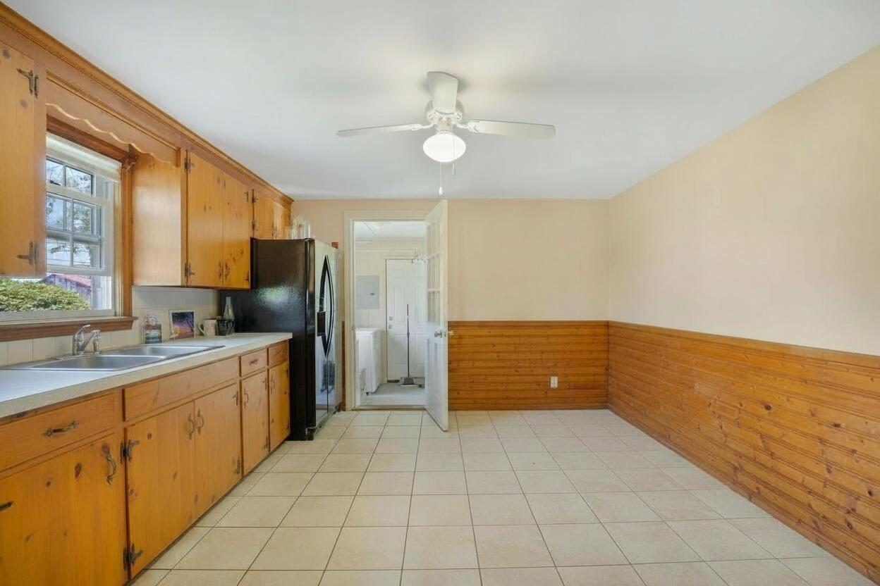 11a Gate Way Street Property Photo 11