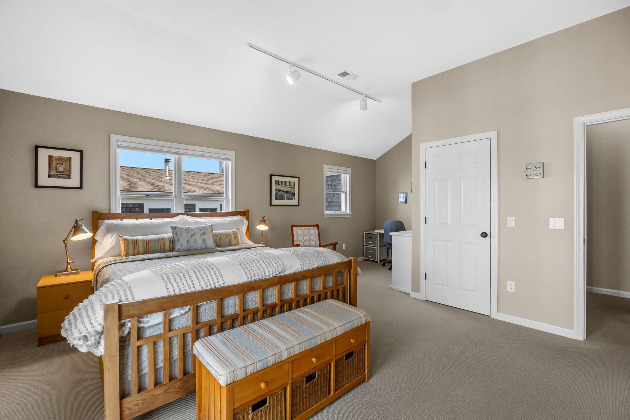 50a Harry Kemp Way Unit 2 Property Photo 25