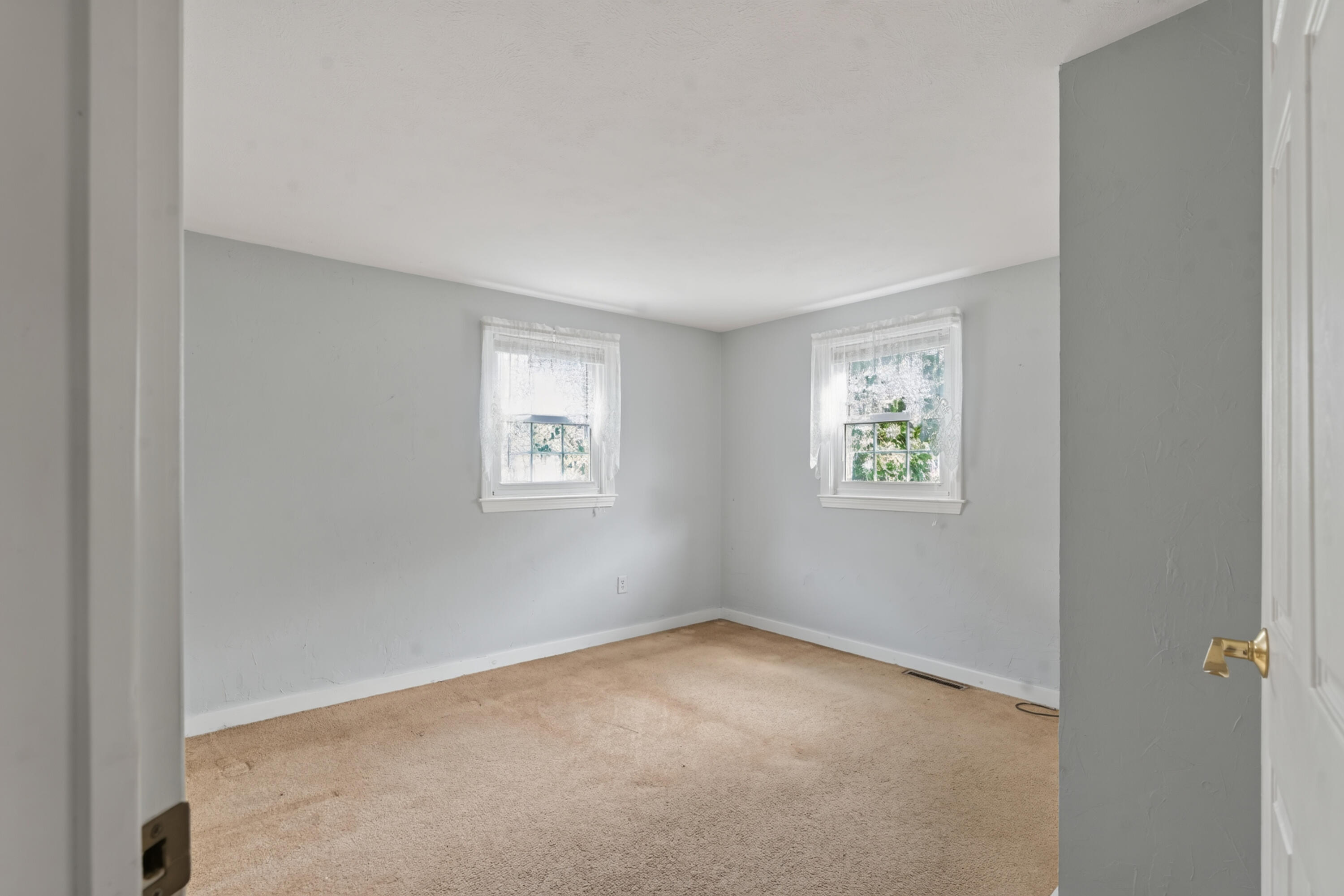 25 Deepwood Drive Property Photo 10