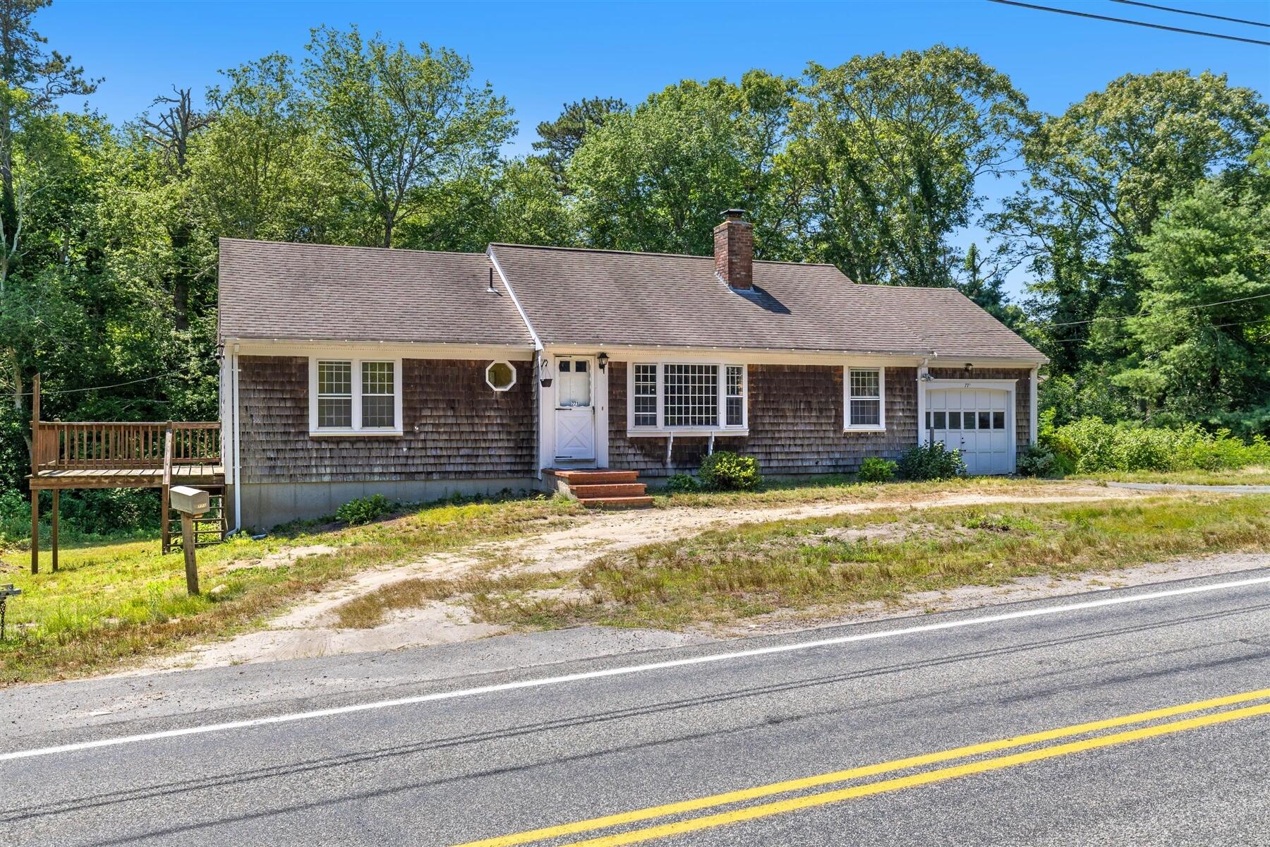 771 W Yarmouth Road Property Photo 3