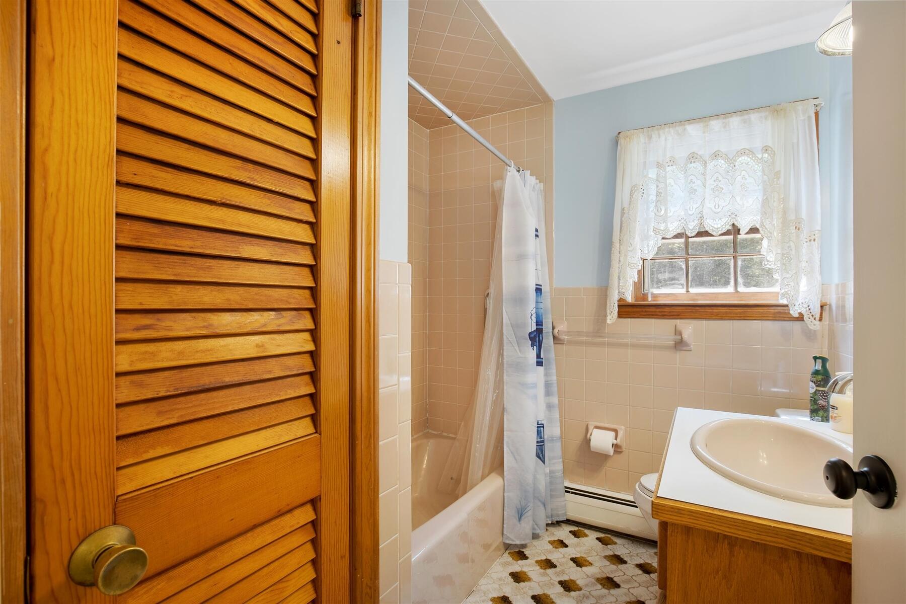 771 W Yarmouth Road Property Photo 24