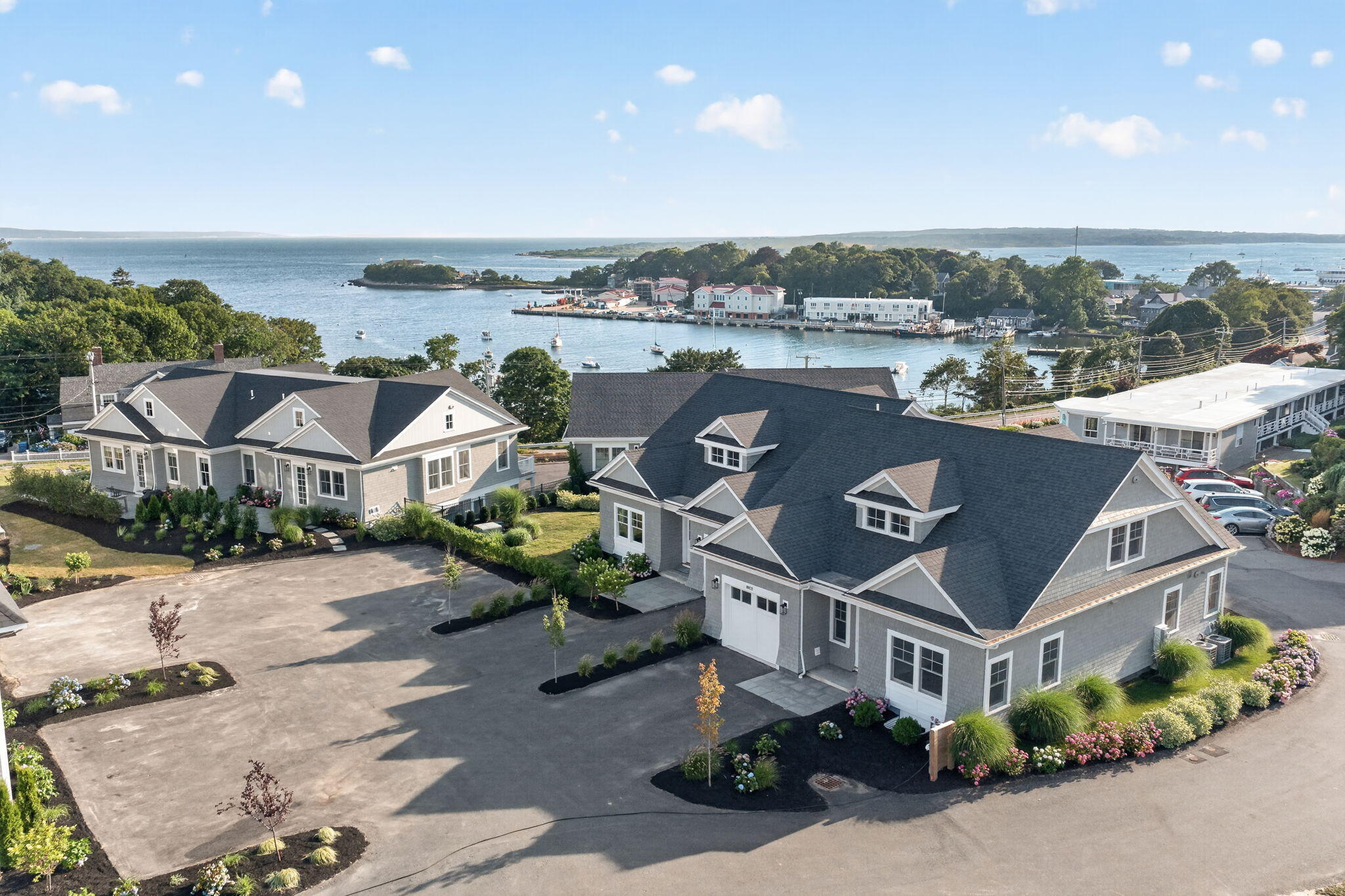 533 Woods Hole Road Unit B102 Property Photo 1