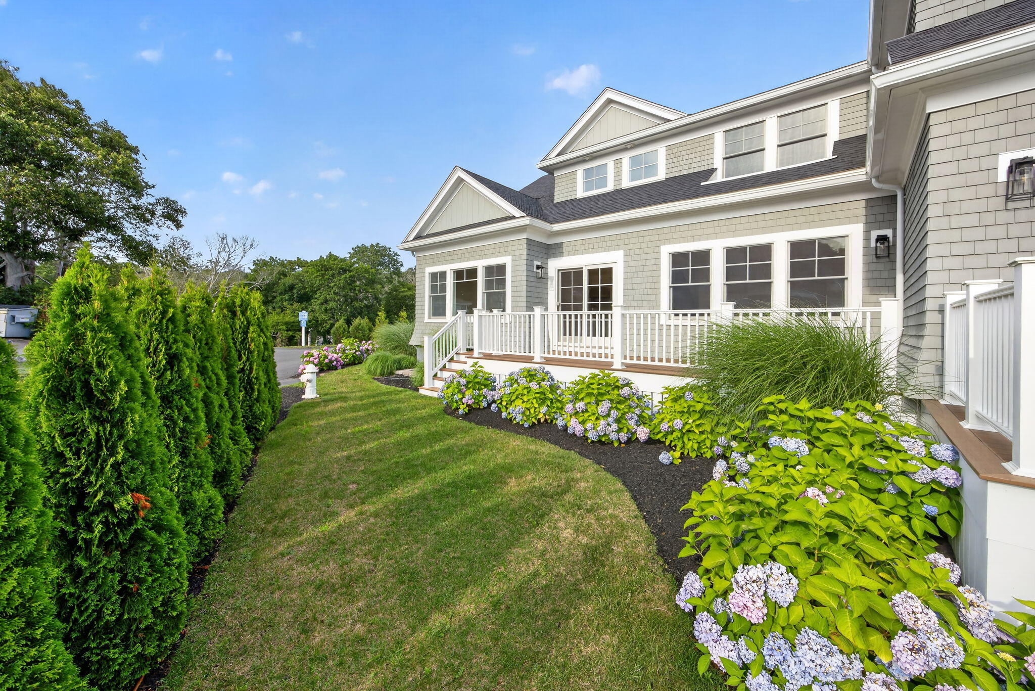 533 Woods Hole Road Unit B102 Property Photo 3