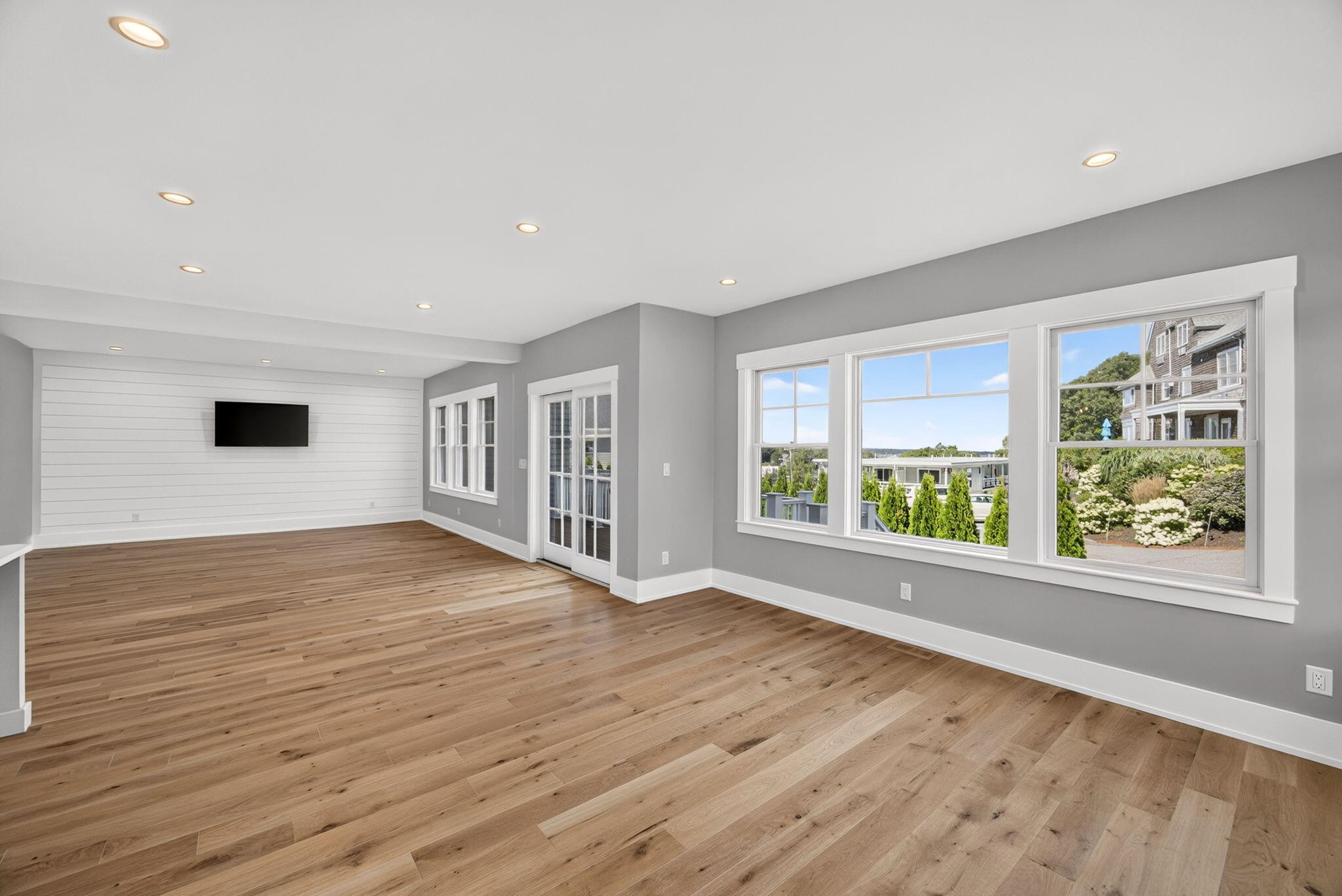 533 Woods Hole Road Unit B102 Property Photo 10