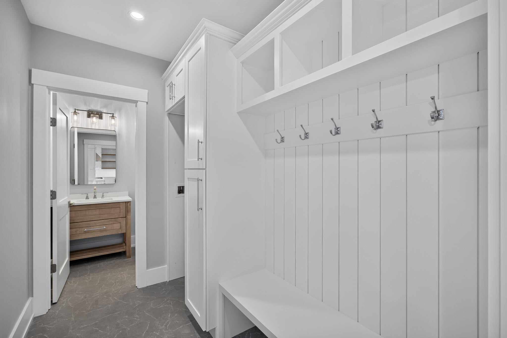 533 Woods Hole Road Unit B102 Property Photo 22