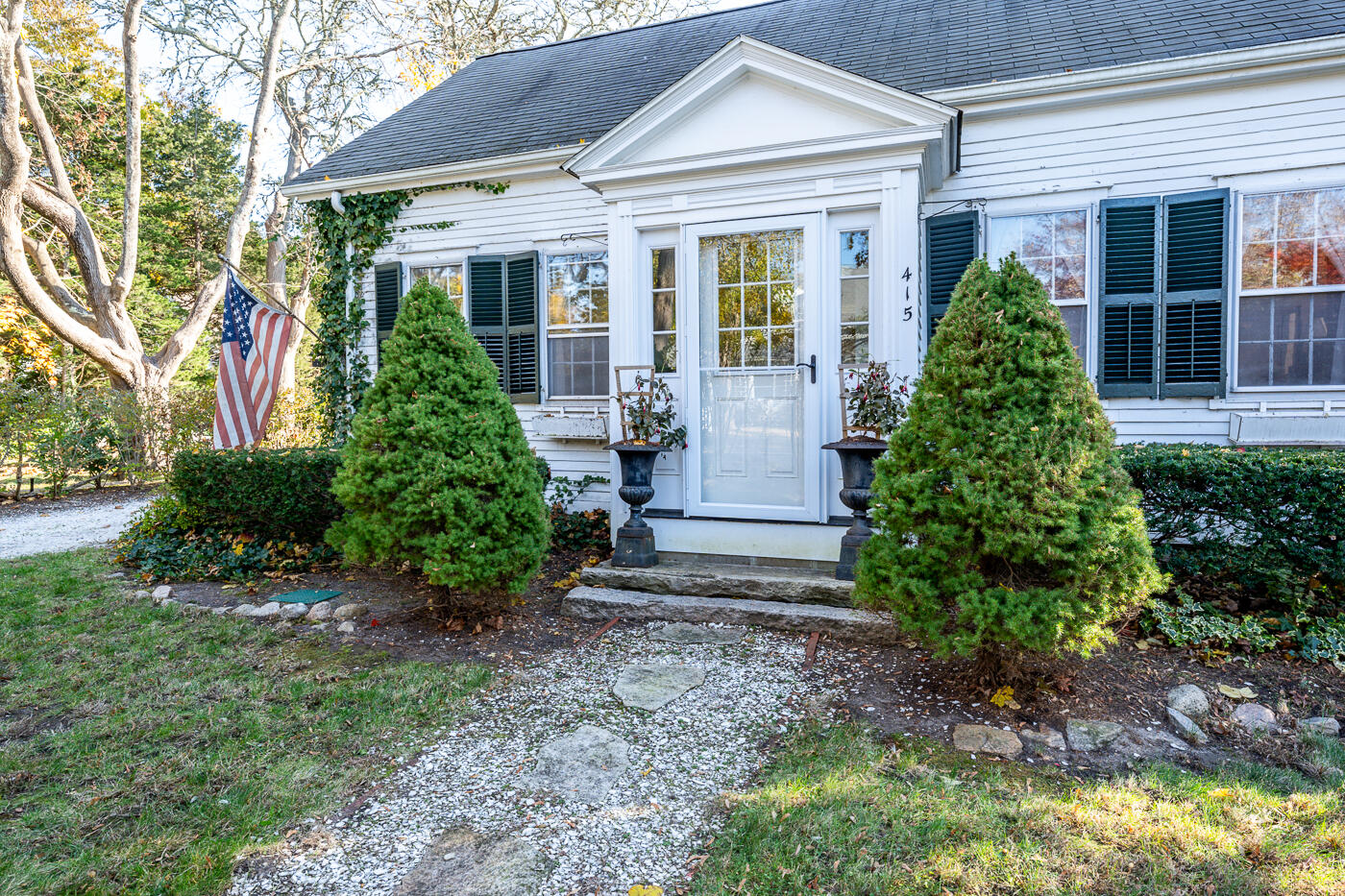415 Barlows Landing Road Property Photo 1