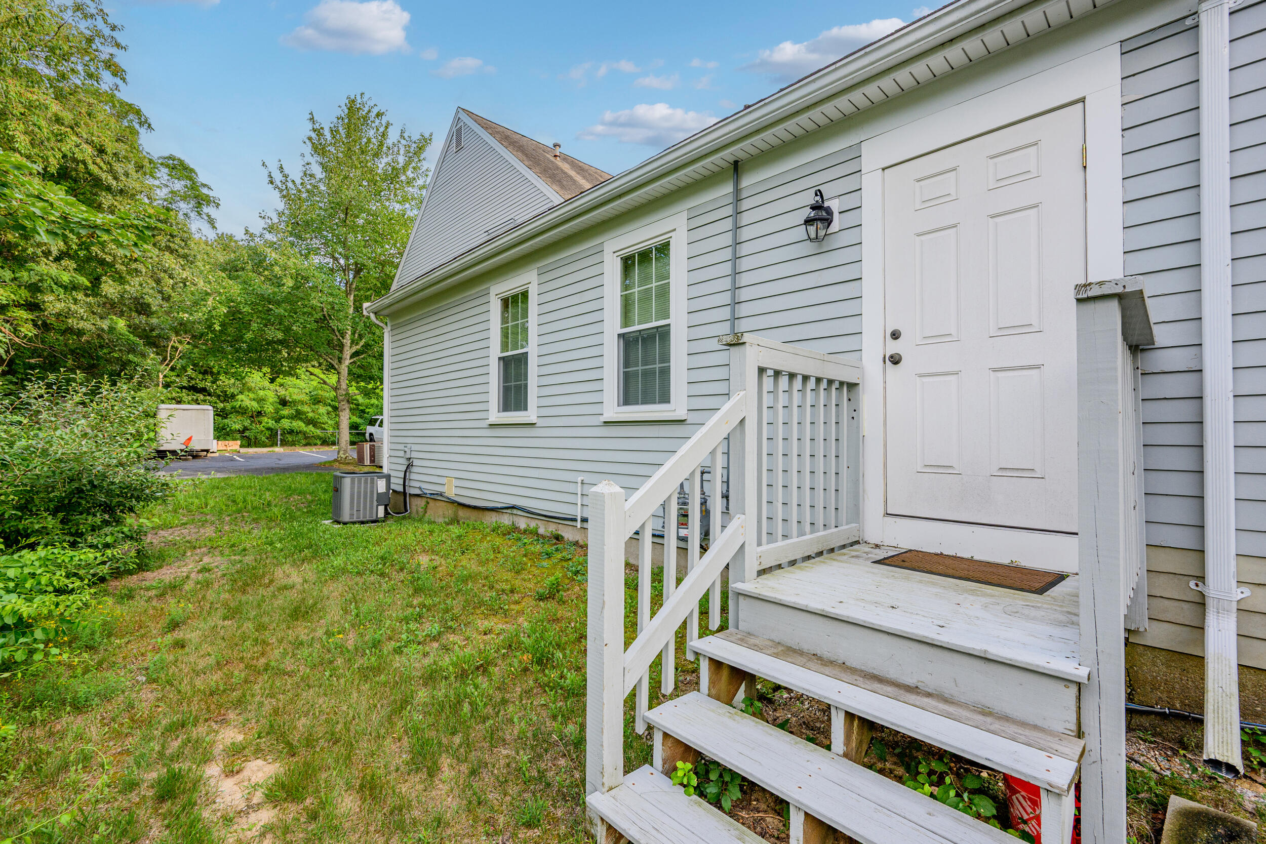 939 Route 6a Property Photo 5