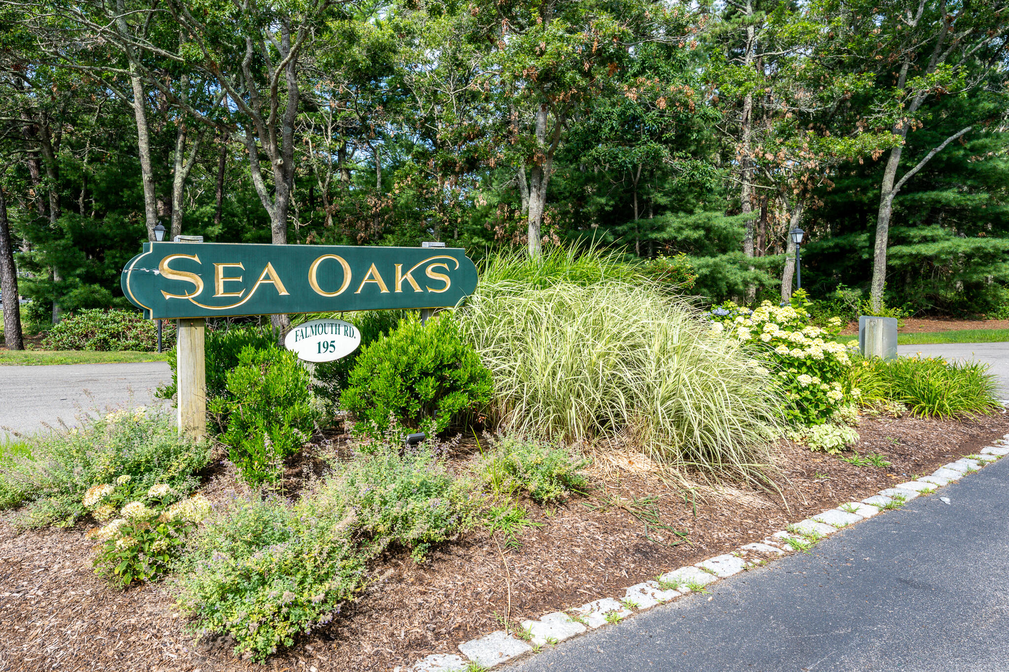 195 Falmouth Road # 8d Property Photo 1