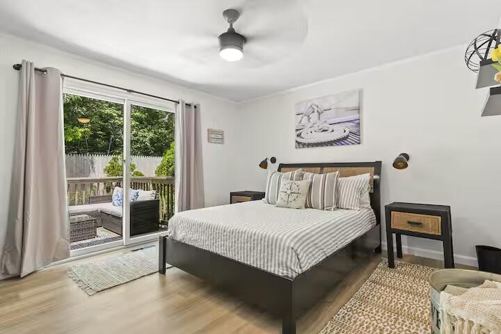 230 Gosnold Street Property Photo 21