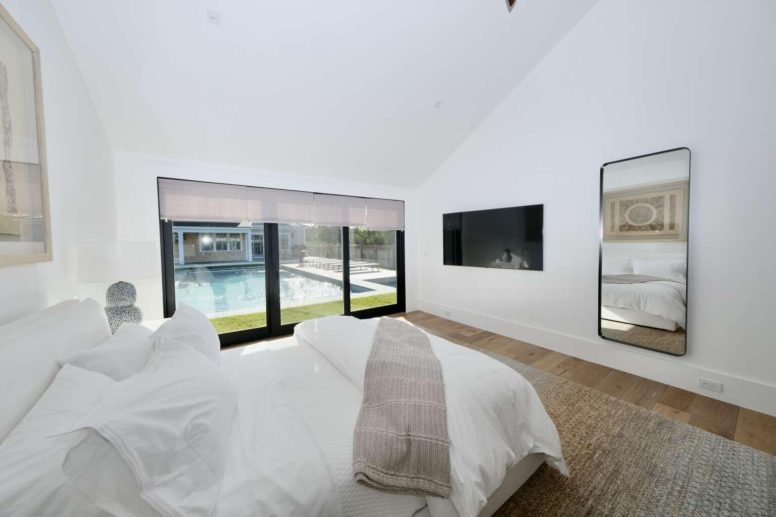 11a Meadow Lane Property Photo 40