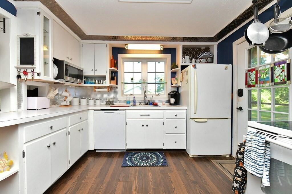 85 Presidents Road Property Photo 3