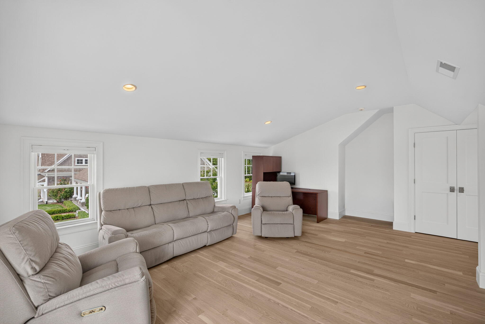 48 Hunter Rise Property Photo 40