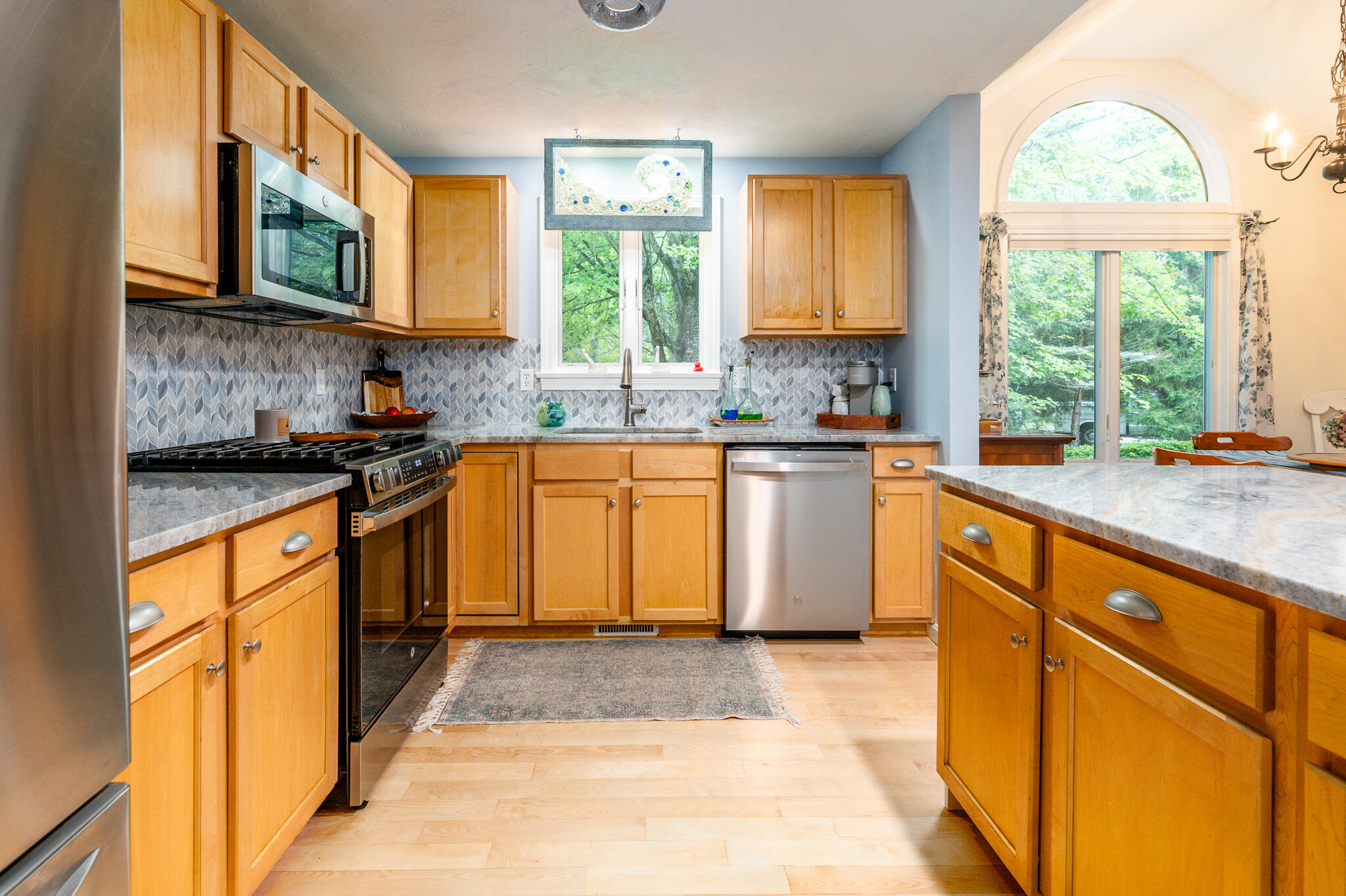 8 Executive Drive Property Photo 4