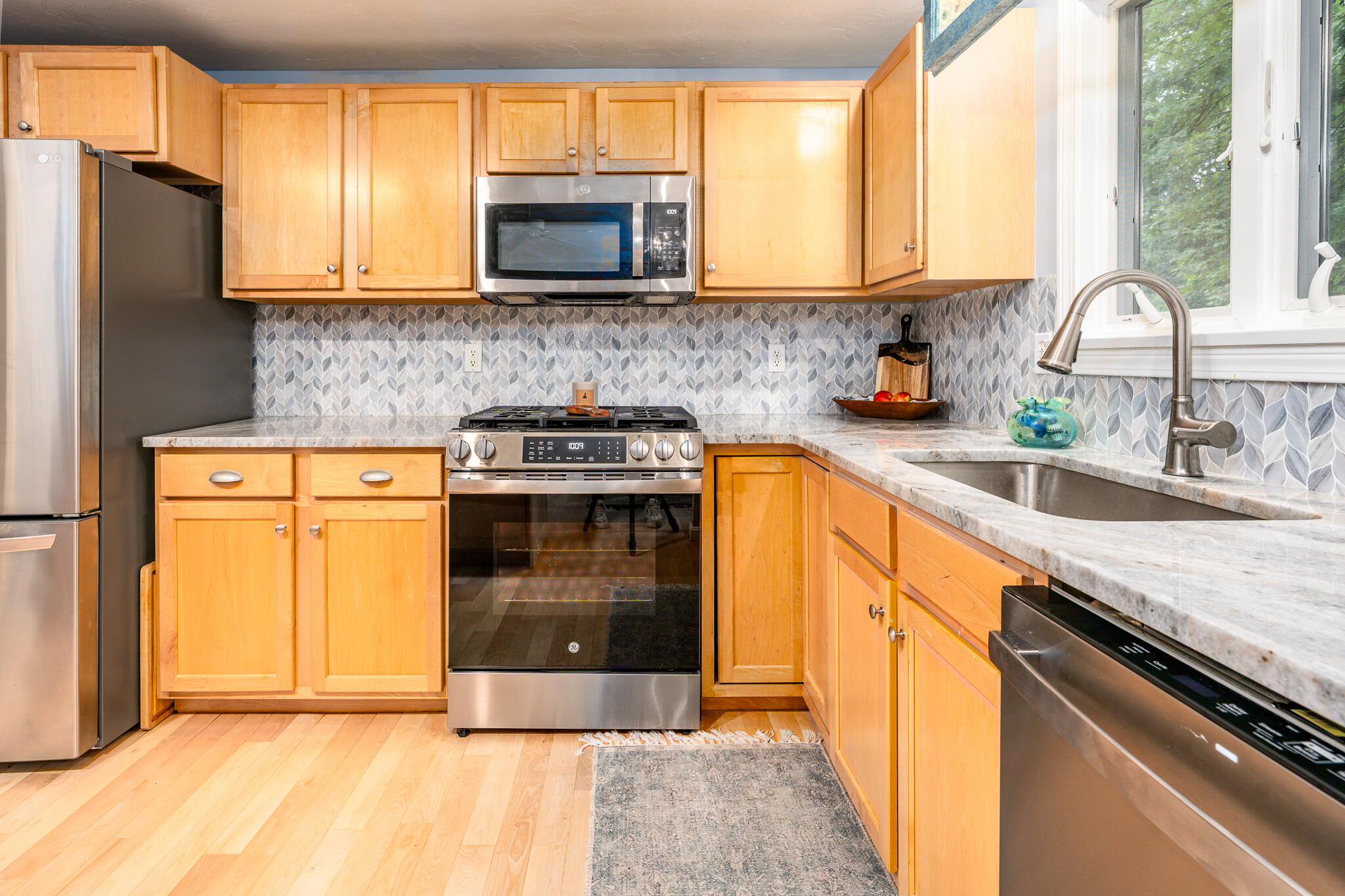 8 Executive Drive Property Photo 5