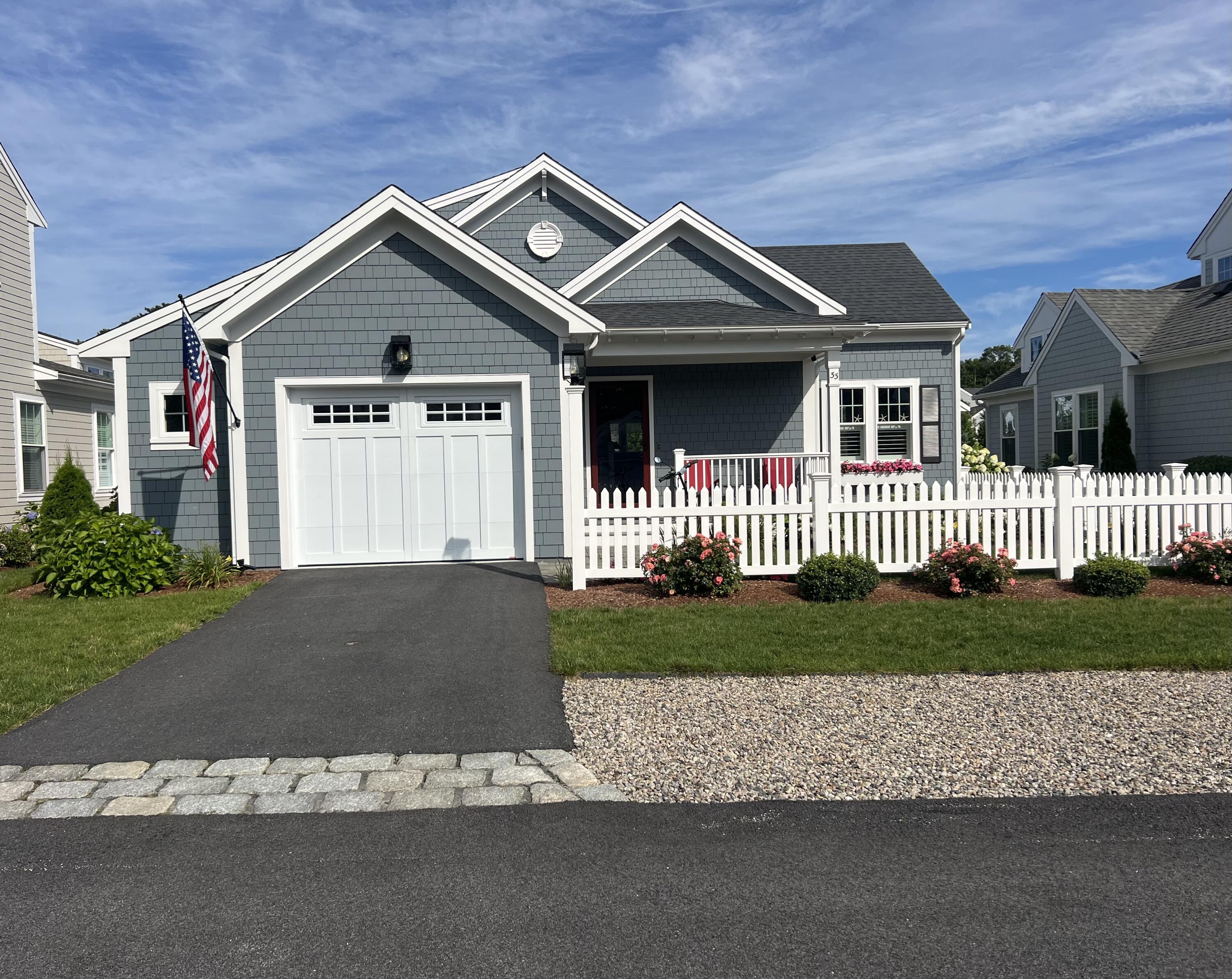 33 Cobblestone Circle Property Photo 1