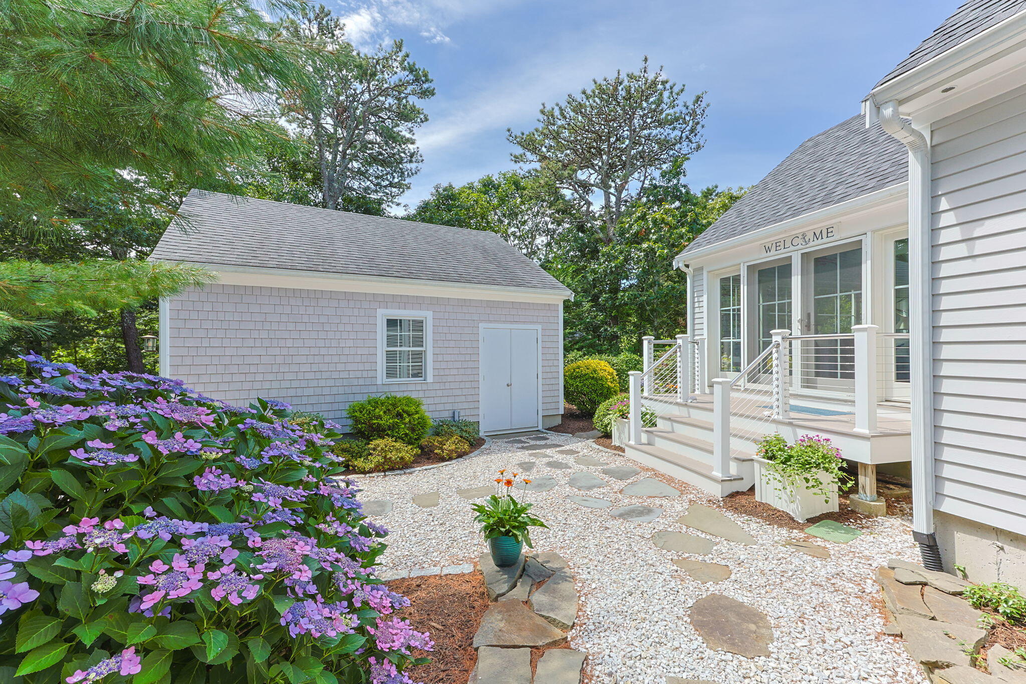 25 Pilgrims Path Property Photo 8