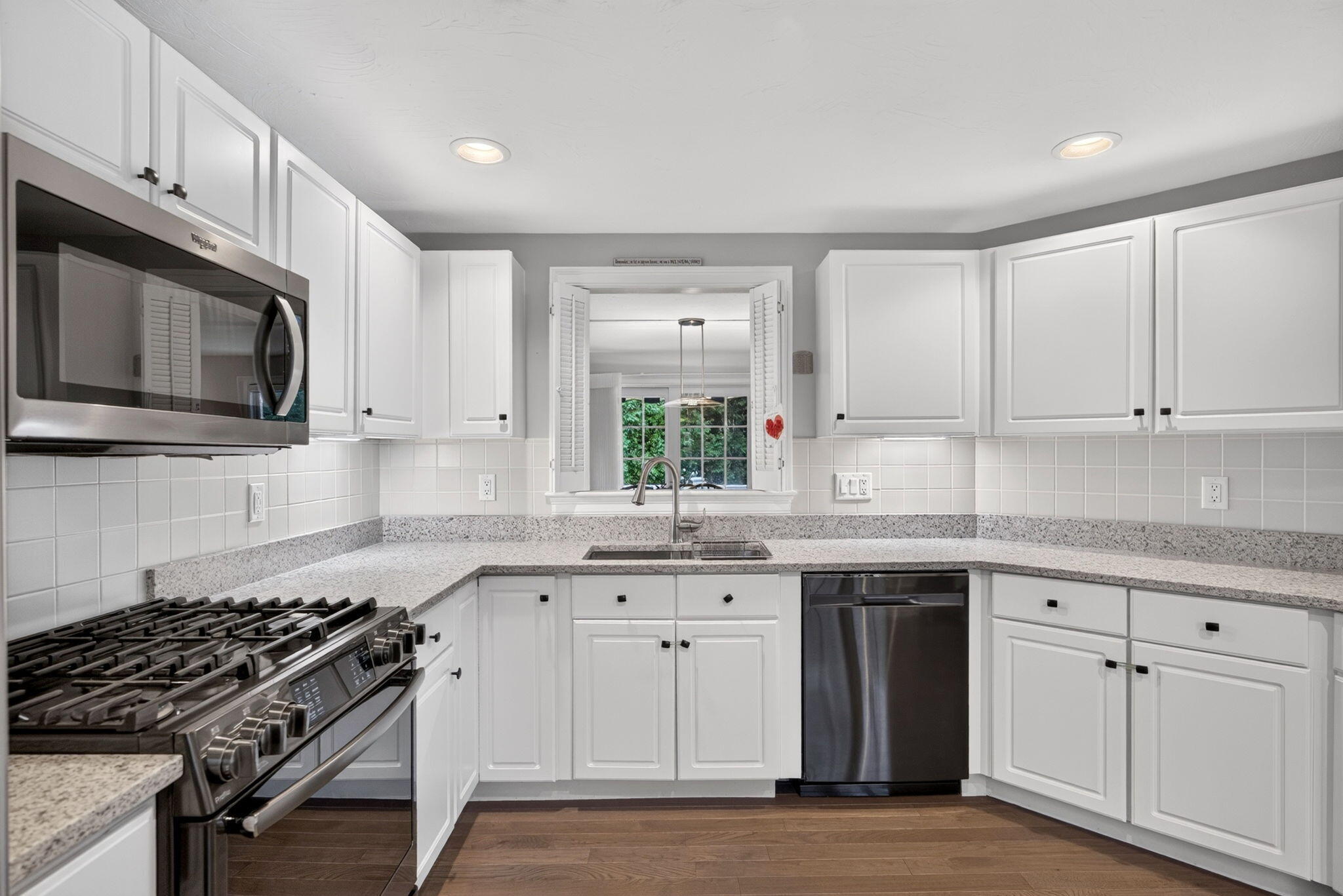 8 Elizabeth Circle Unit 8 Property Photo 11