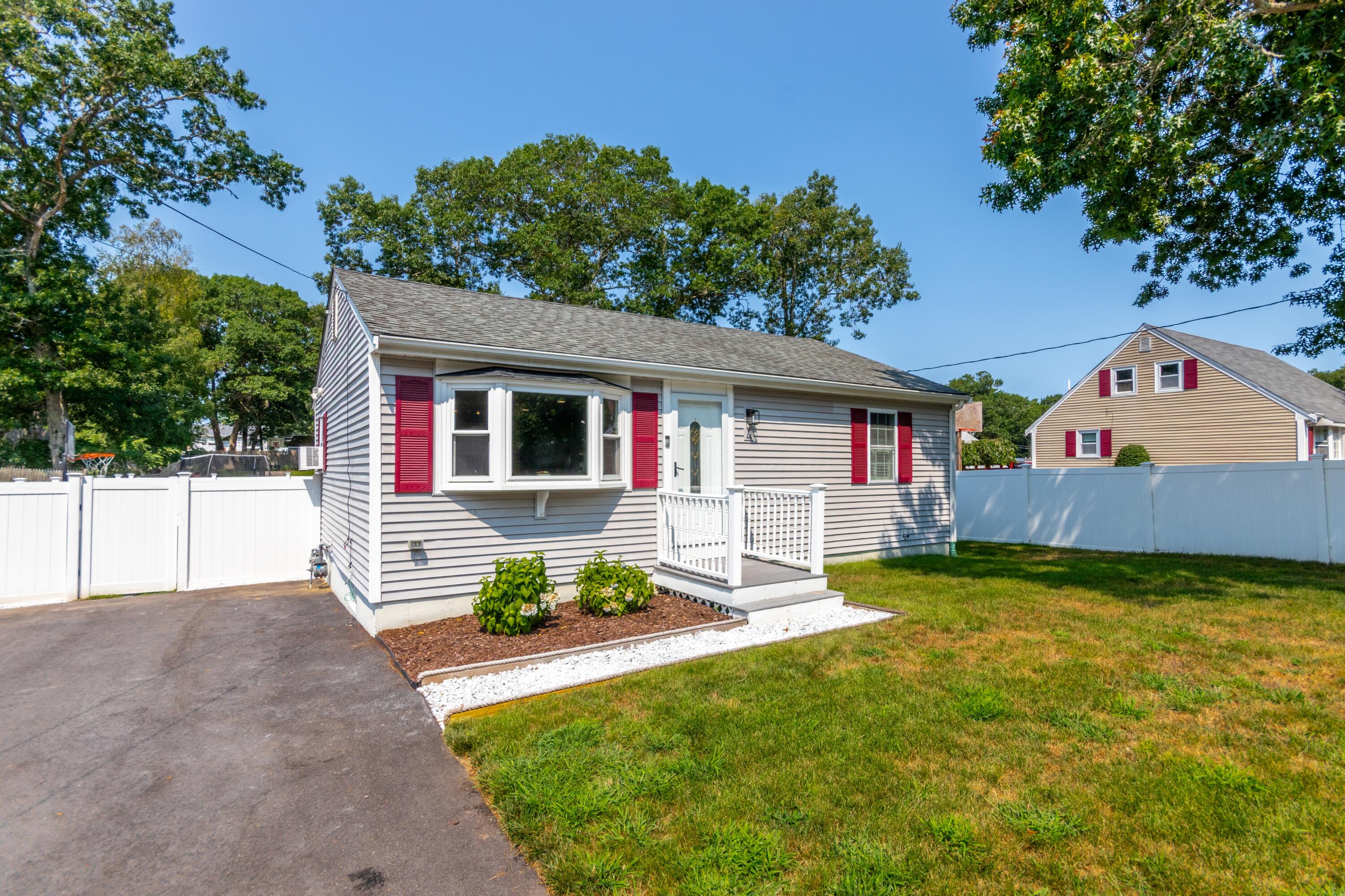4 Standish Avenue Property Photo 1